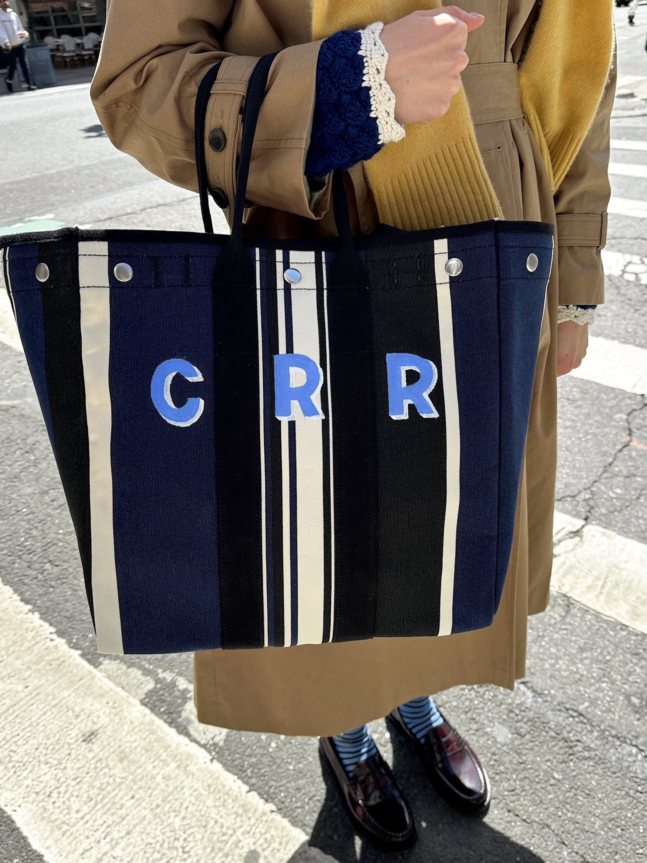 Alex Mill The Perfect Weekday Tote in Navy Cabana Stripe Navy/Black