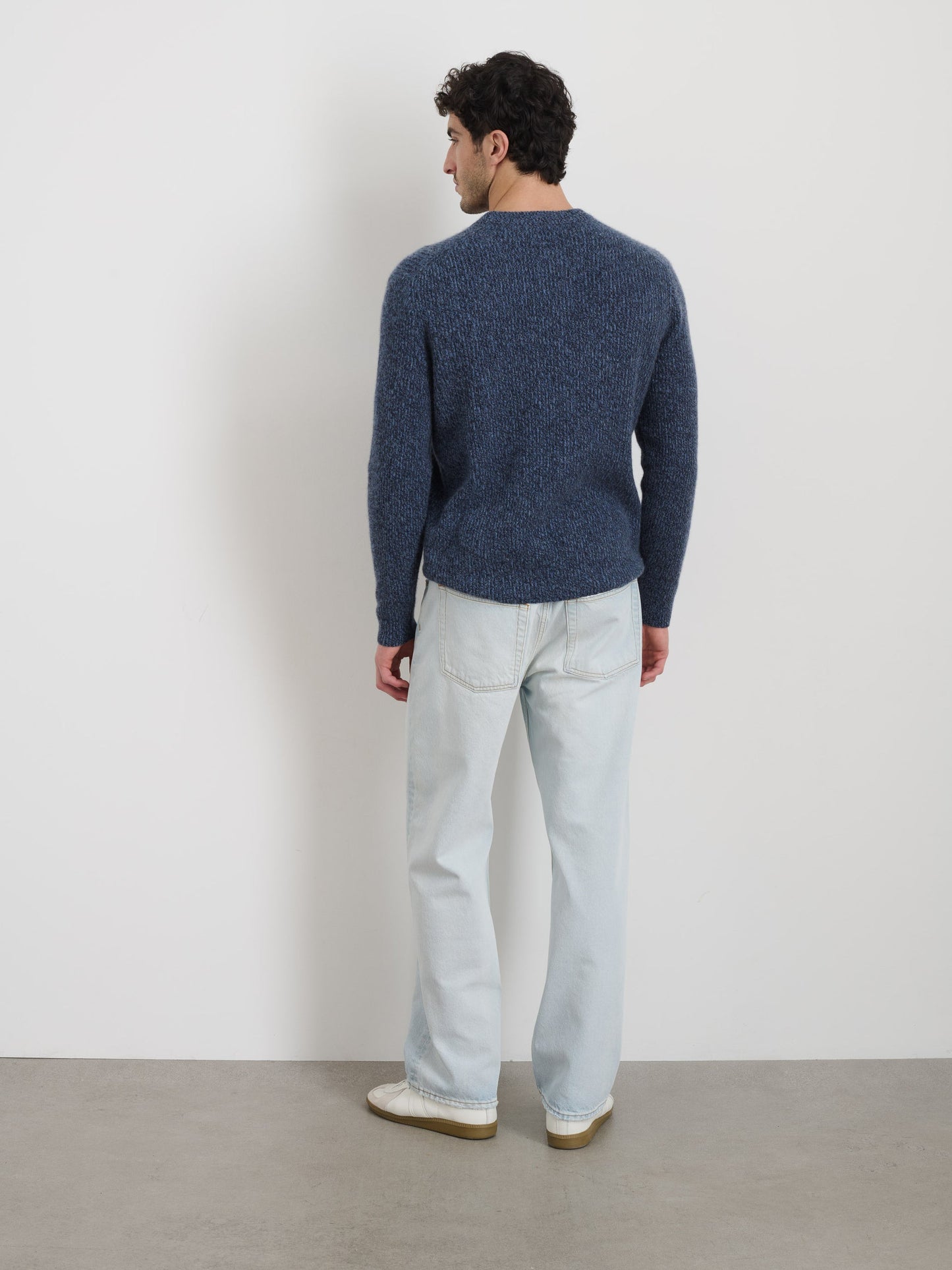 Alex Mill Jordan Cashmere Sweater in Marled Cashmere Marled Baltic