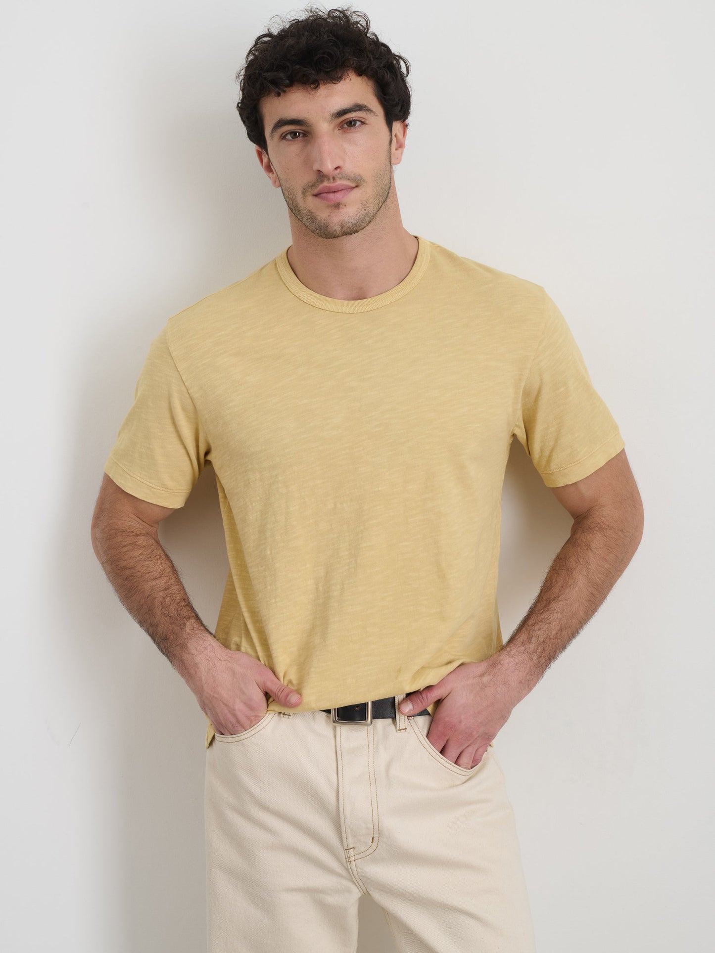 Alex Mill The Standard T-Shirt In Slub Cotton Beeswax