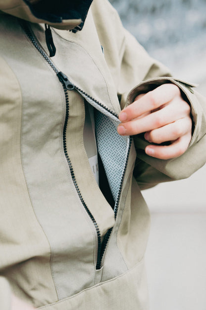 686 Men's Ghost™ 2.5L Anorak | Hot Deal