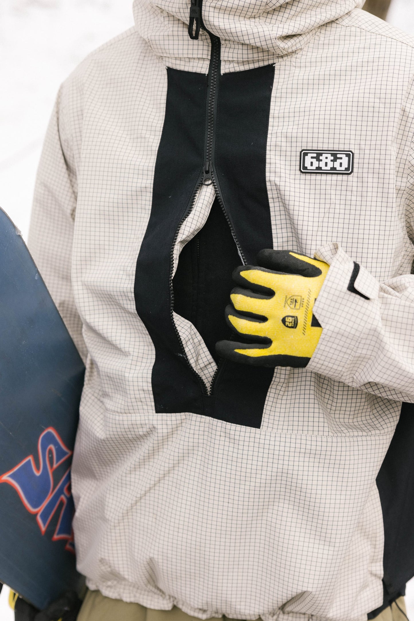 686 Men's Ghost™ 2.5L Anorak | Hot Deal