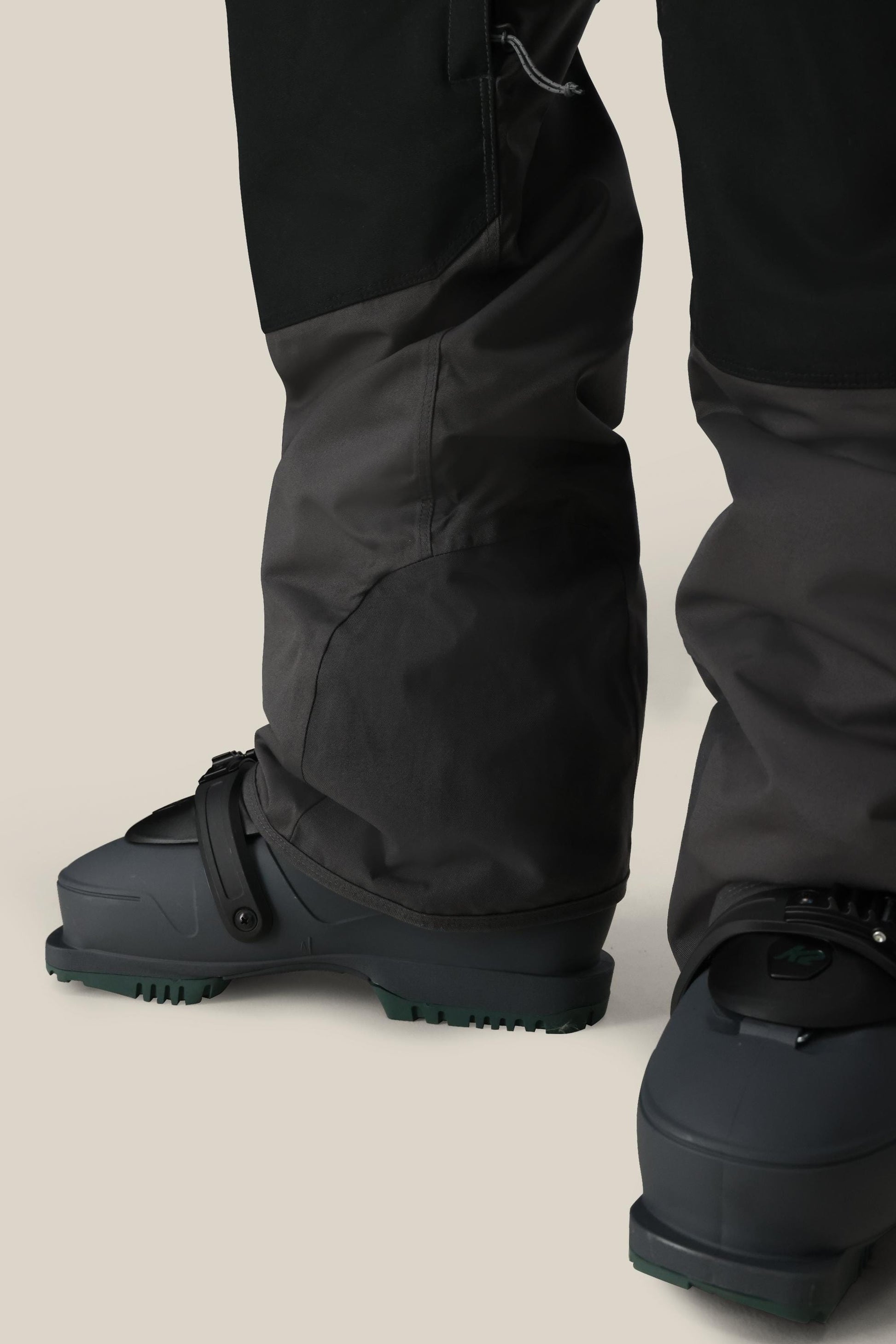 686 Men's Hot Lap™ Insulated Bib | Budget Friendly