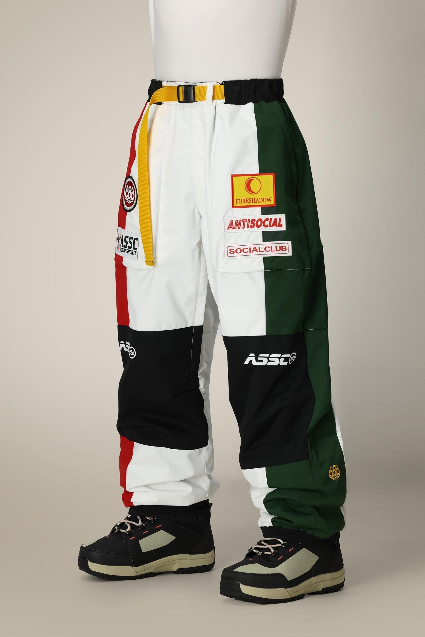 ASSC WHITE COLORBLOCK,S,Articulated Fit