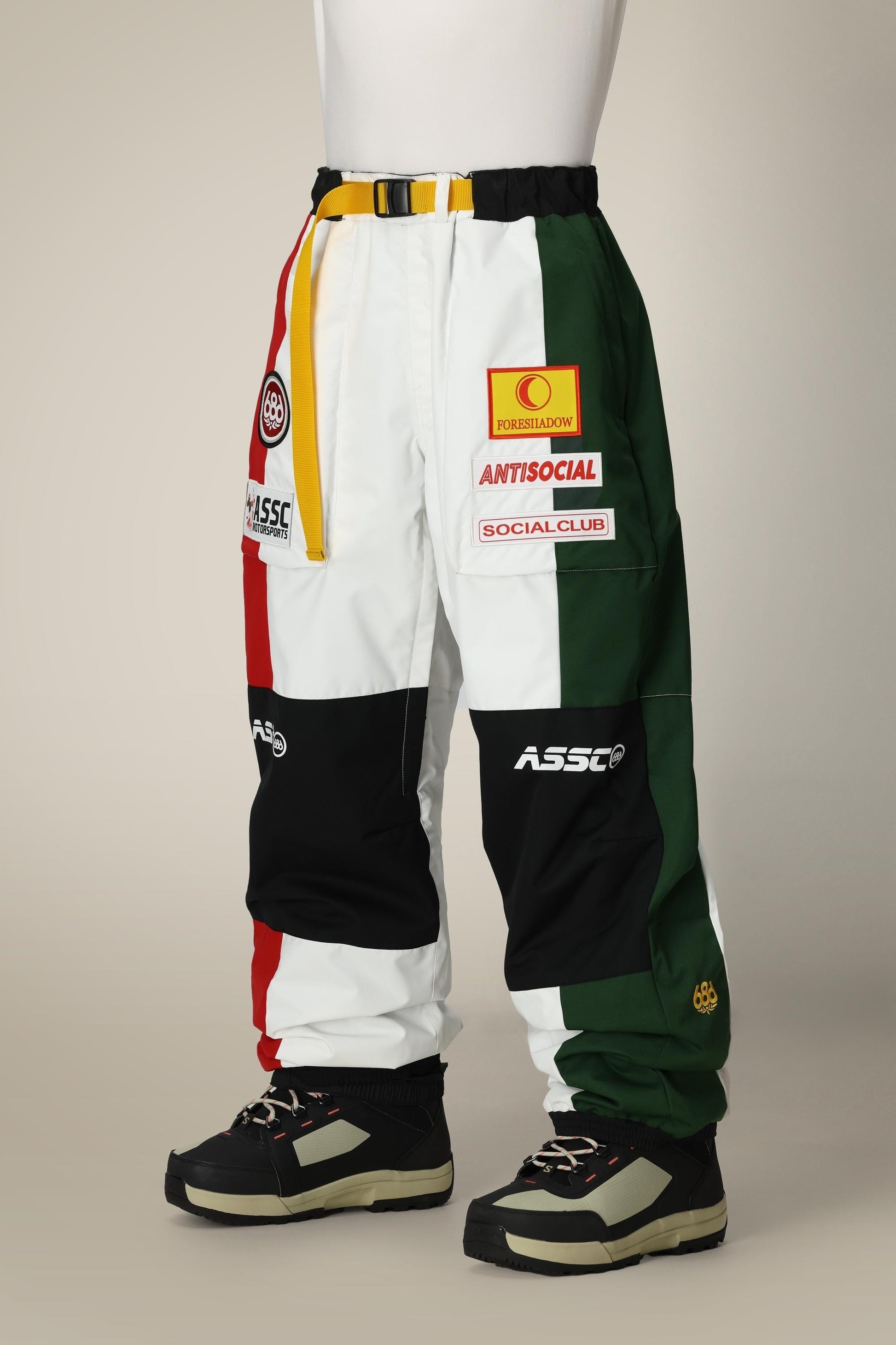 ASSC WHITE COLORBLOCK,S,Articulated Fit