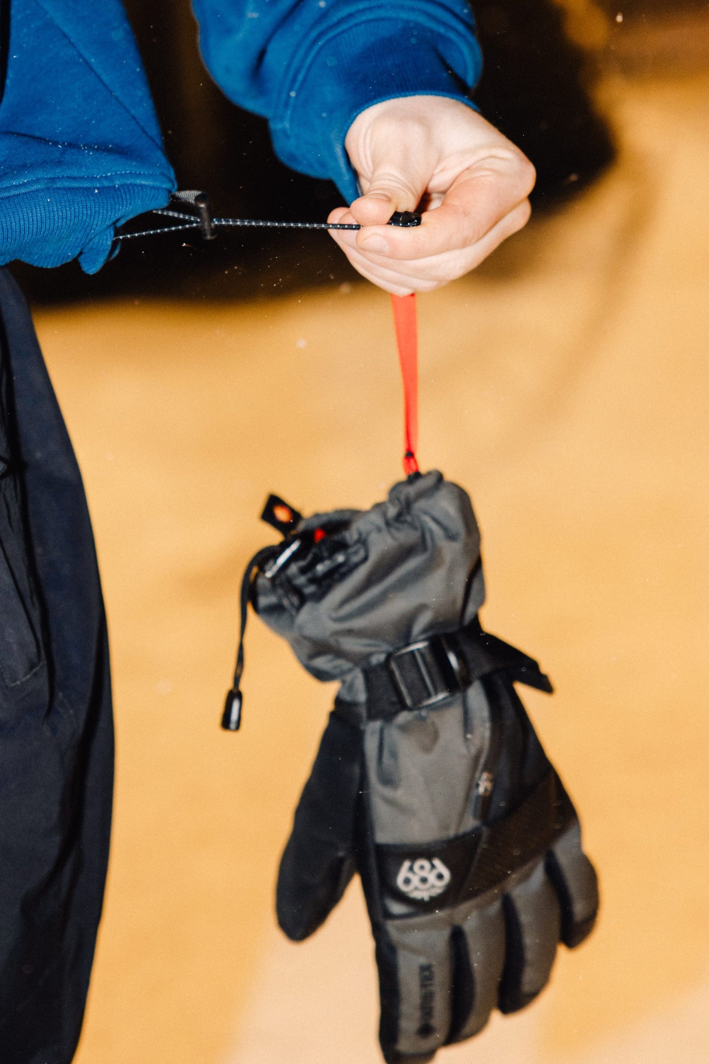 686 Men's GORE-TEX SMARTY® 3-In-1 Gauntlet Glove | Discounted