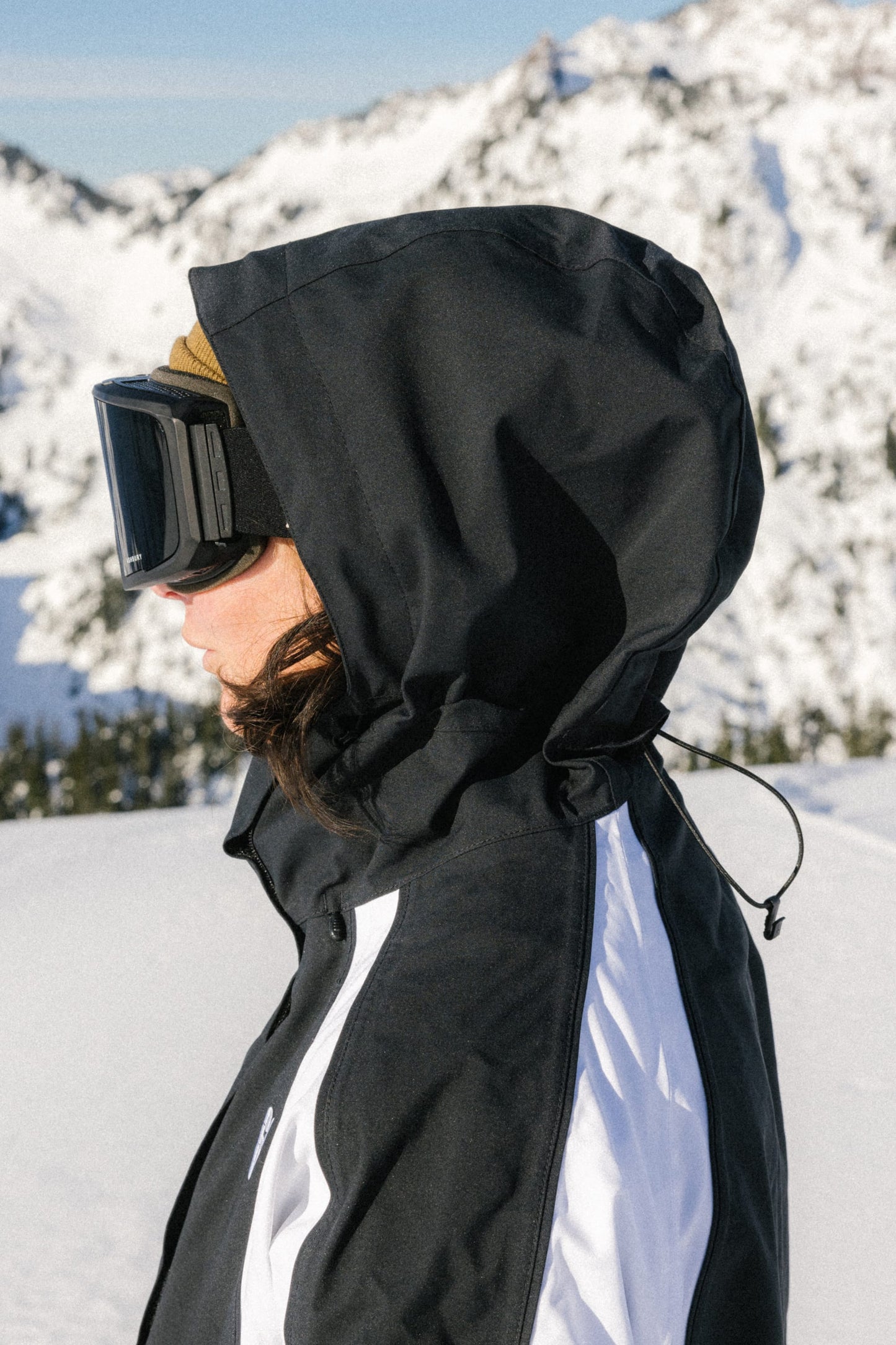 686 Women's Hologram™ Shell Jacket | Cost Saving