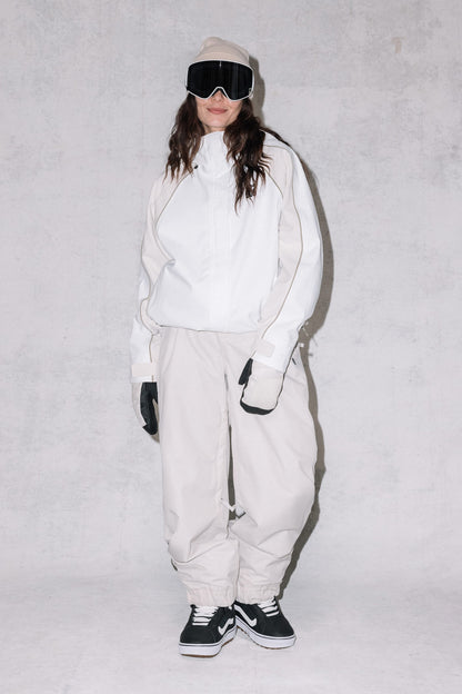 686 Women's Hologram™ Shell Jacket | Cost Saving
