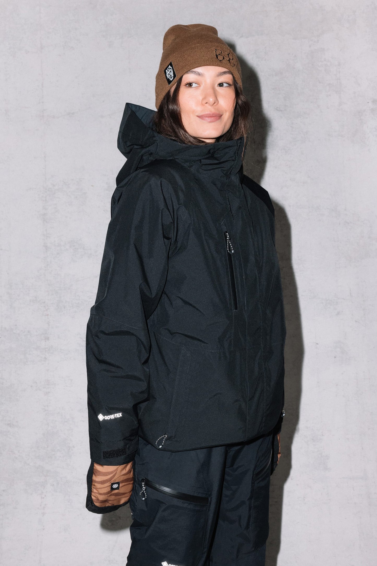 686 Women's GORE-TEX Willow™ Insulated Jacket | Sale