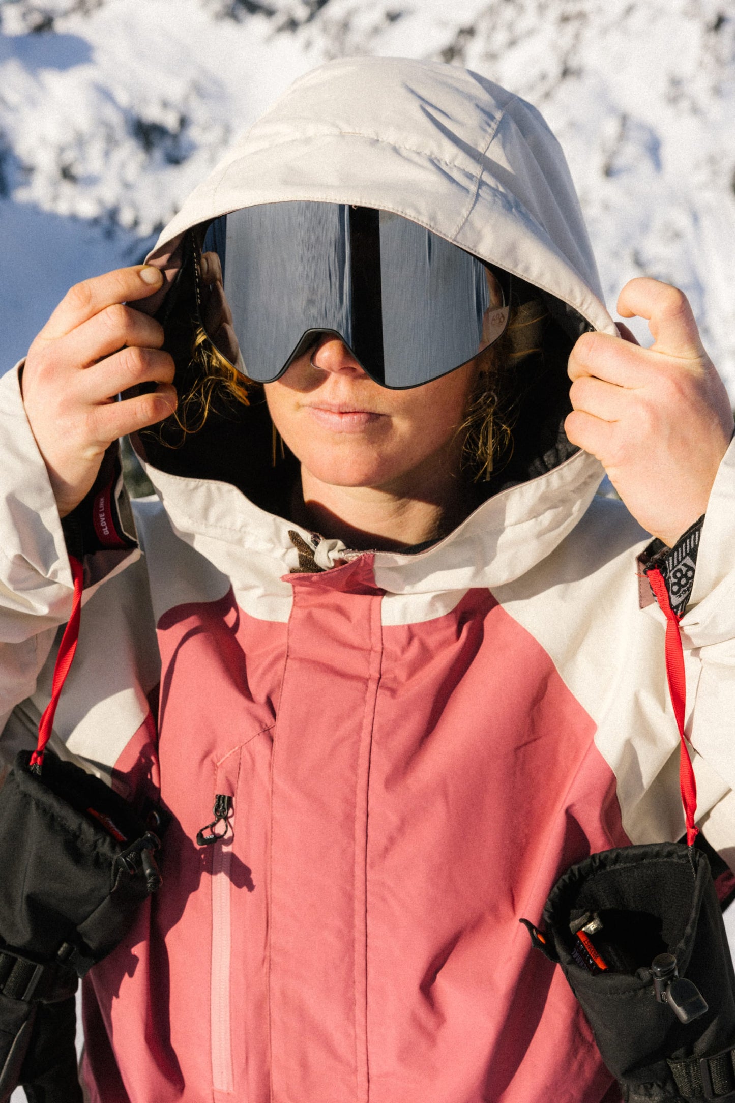 686 Women's GORE-TEX Willow™ Insulated Jacket | Sale