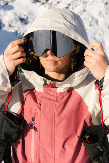 686 Women's GORE-TEX Willow™ Insulated Jacket | Sale