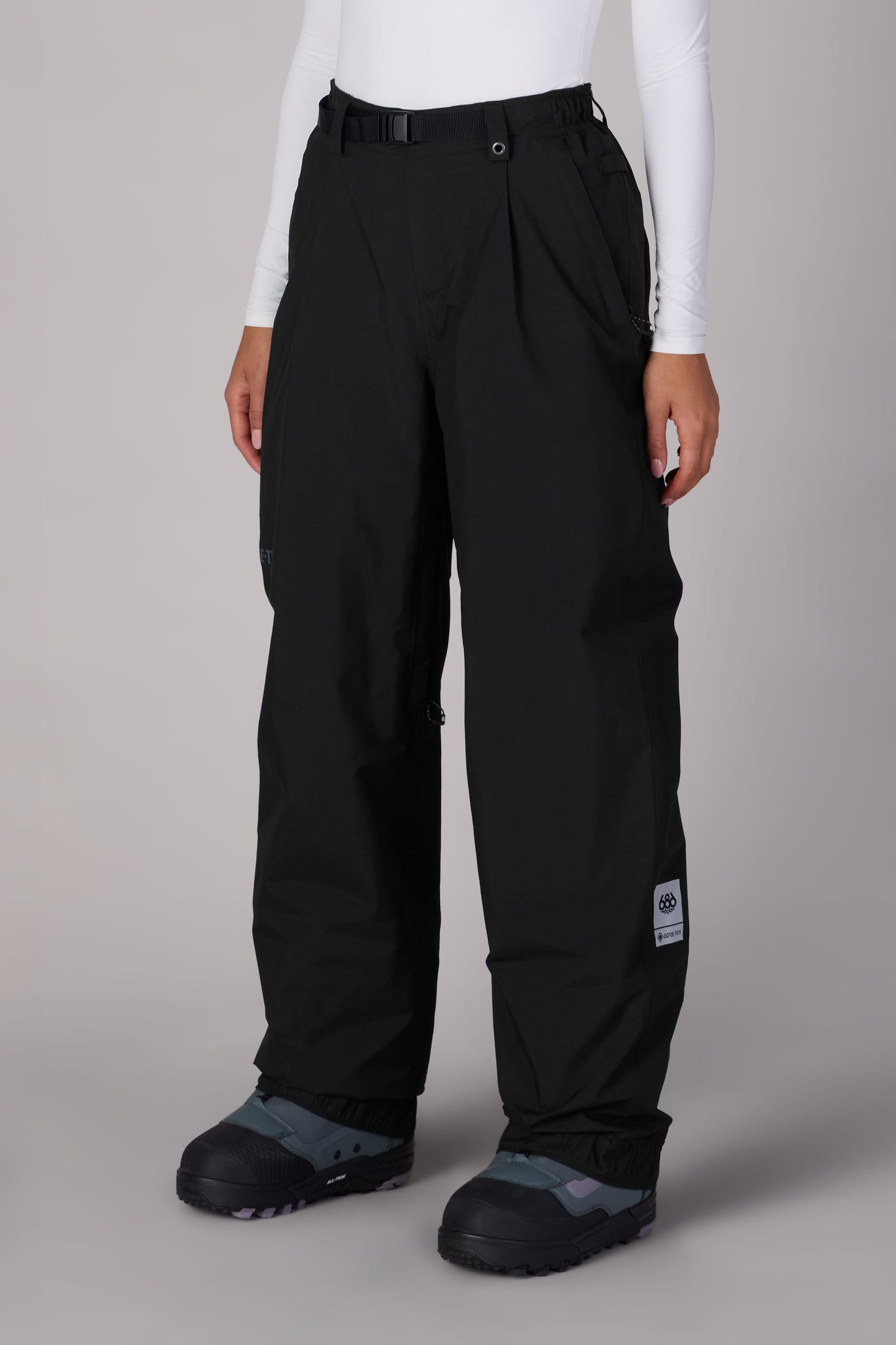 686 Women's GORE-TEX Outline™ Shell Pant | Best Value