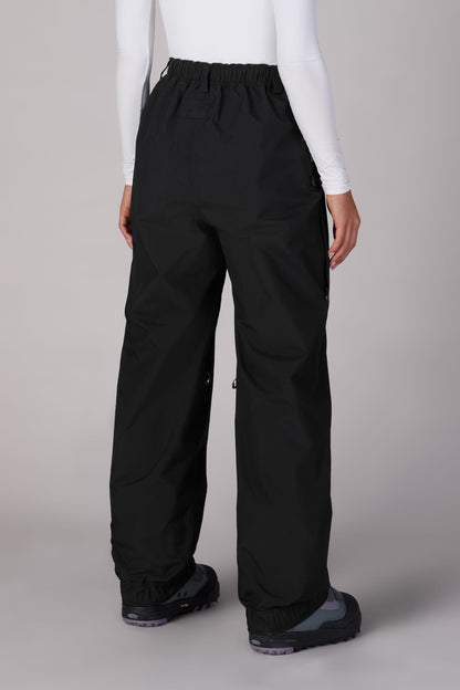 686 Women's GORE-TEX Outline™ Shell Pant | Best Value