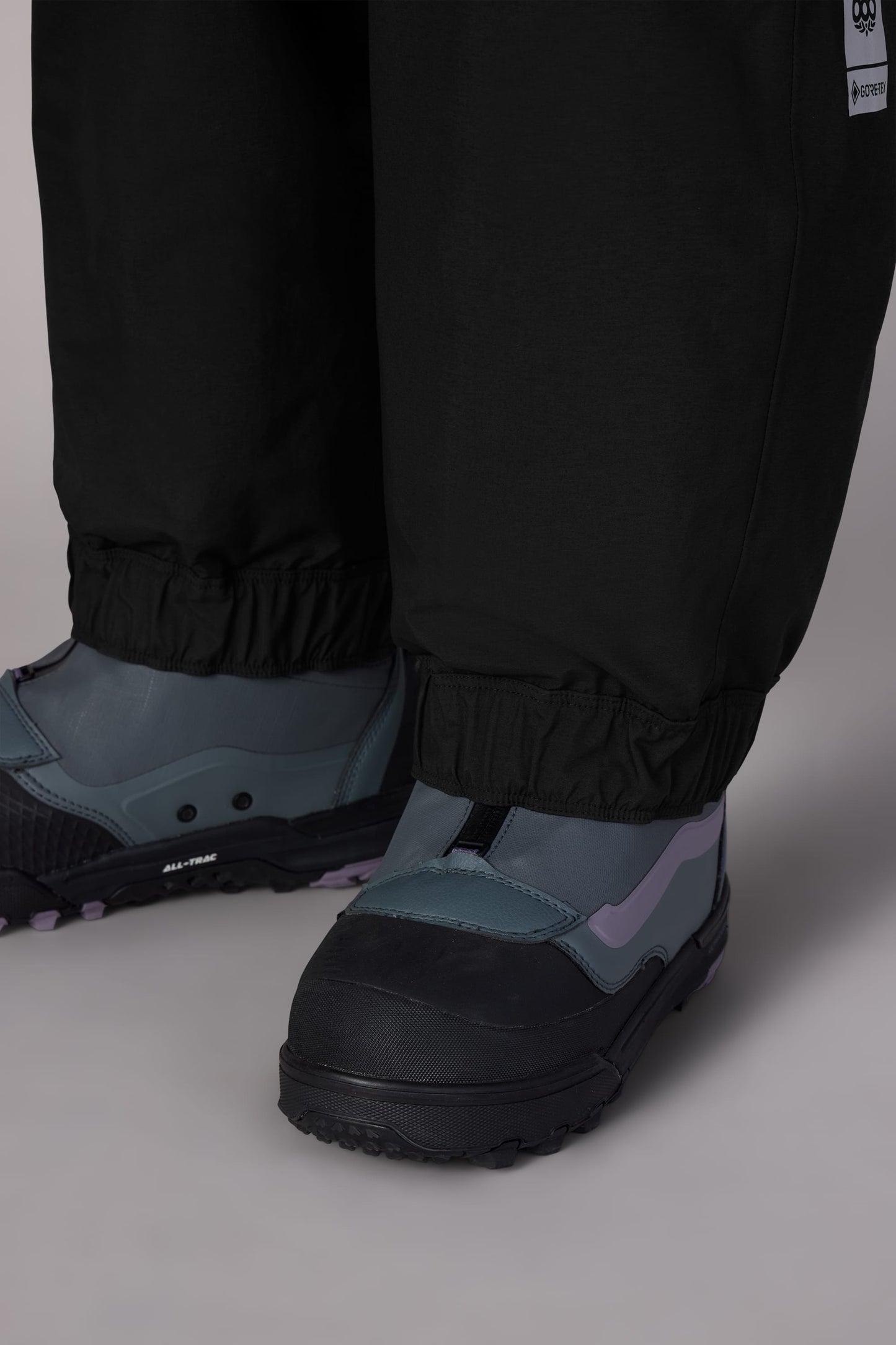 686 Women's GORE-TEX Outline™ Shell Pant | Best Value