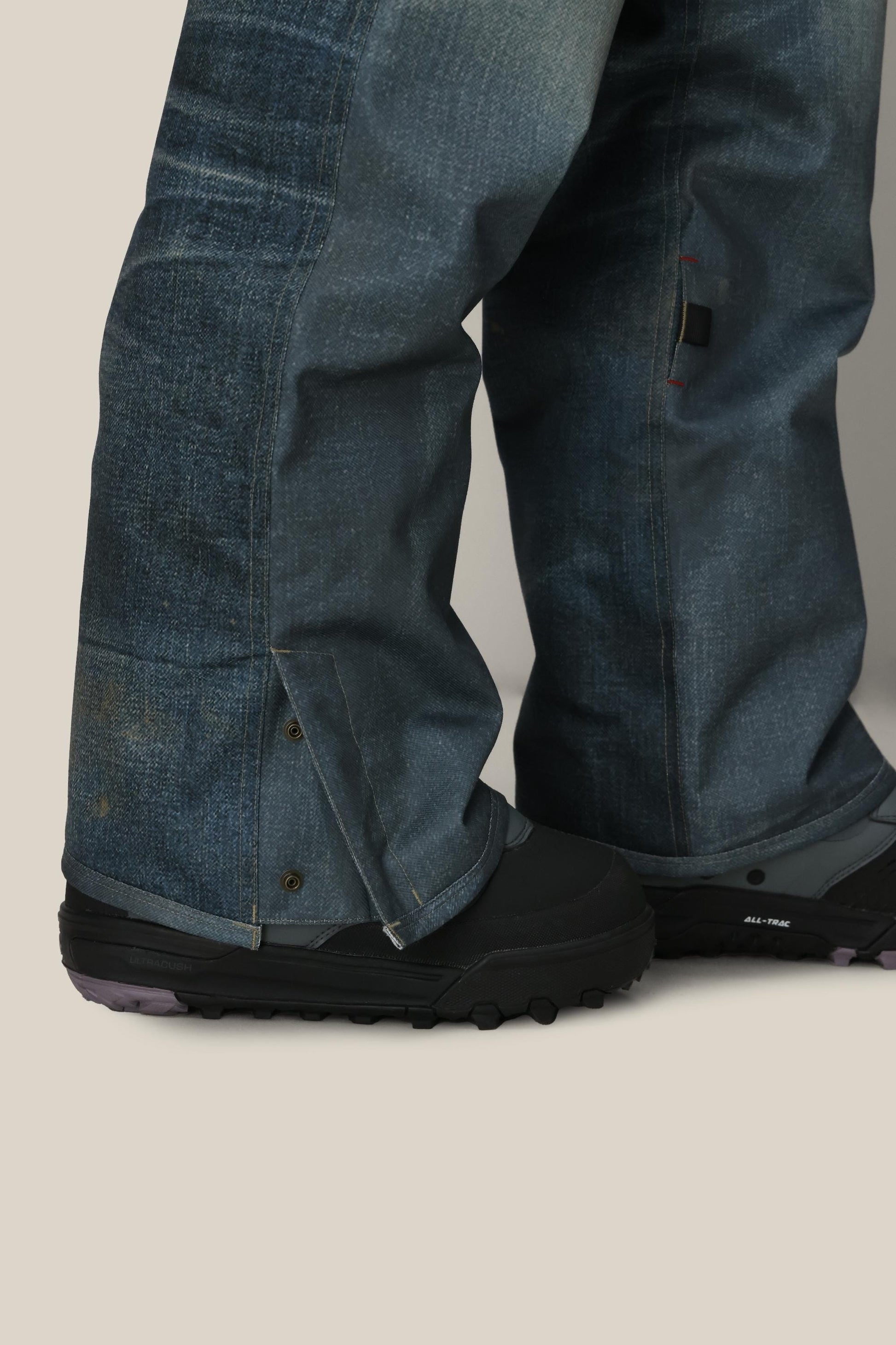 686 Women's Deconstructed™ Denim Insulated Pant | Great Value