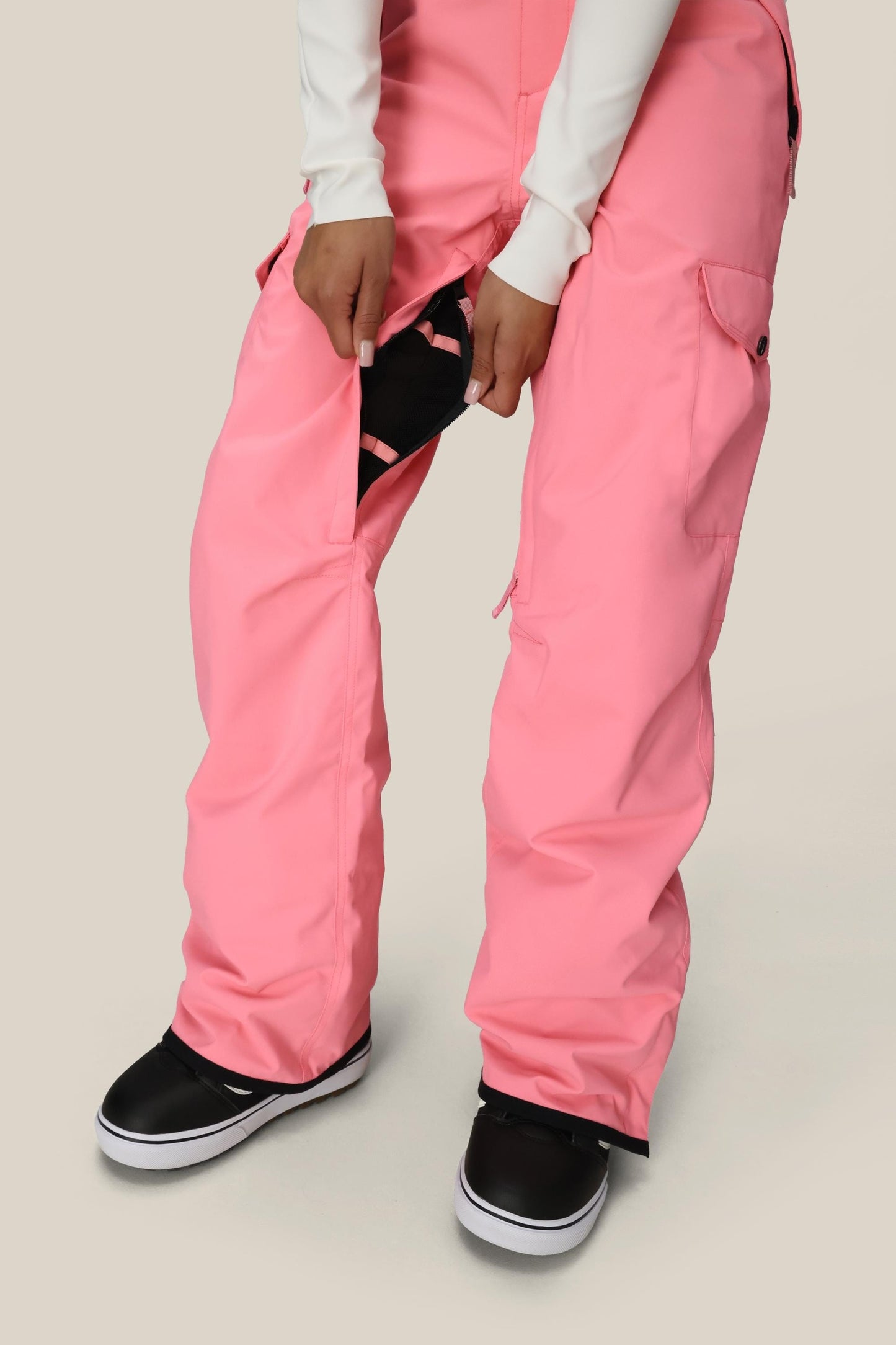 686 Women's Aura™ Insulated Cargo Pant | On Sale