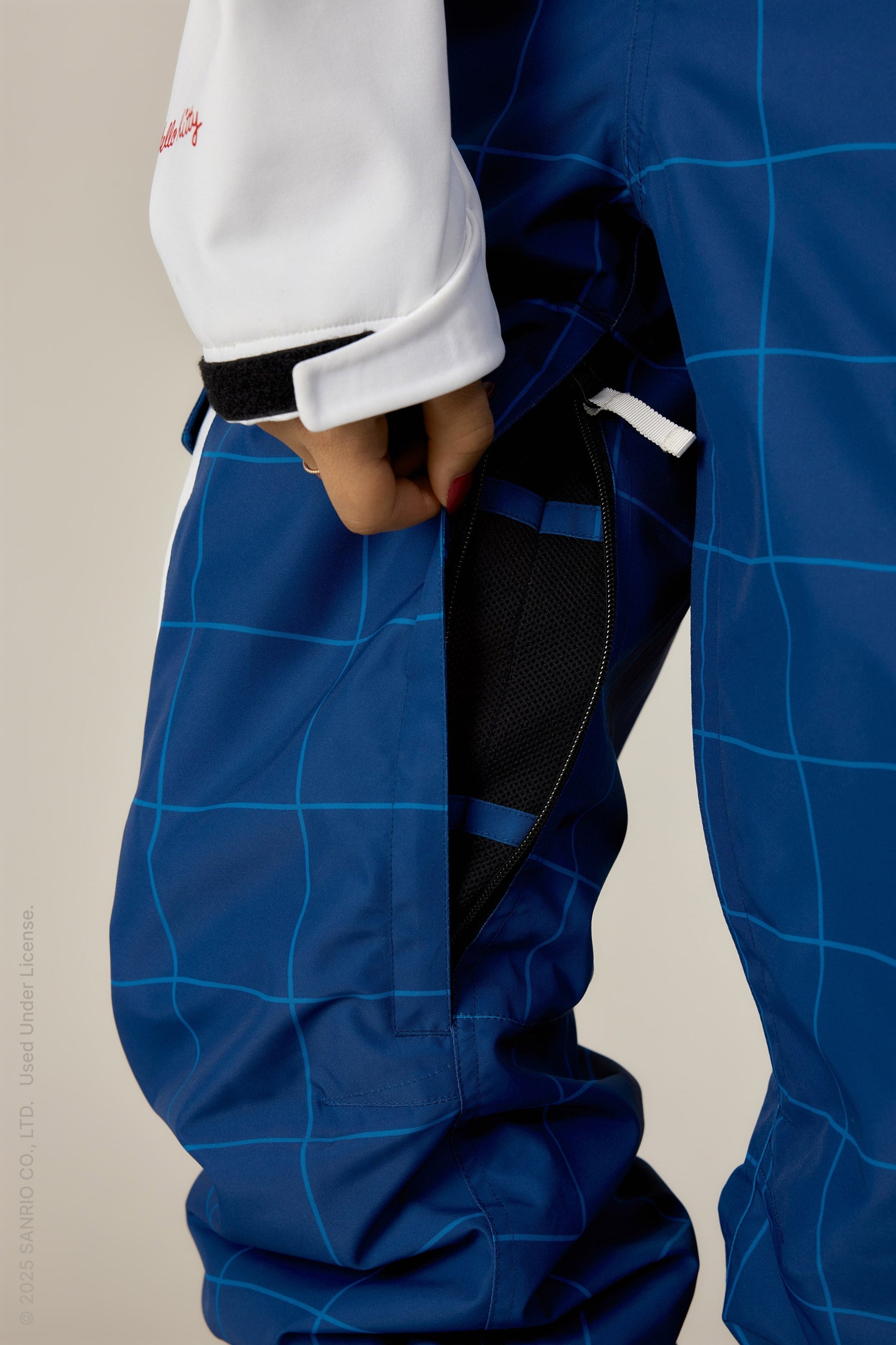 686 Women's Aura™ Insulated Cargo Pant | On Sale