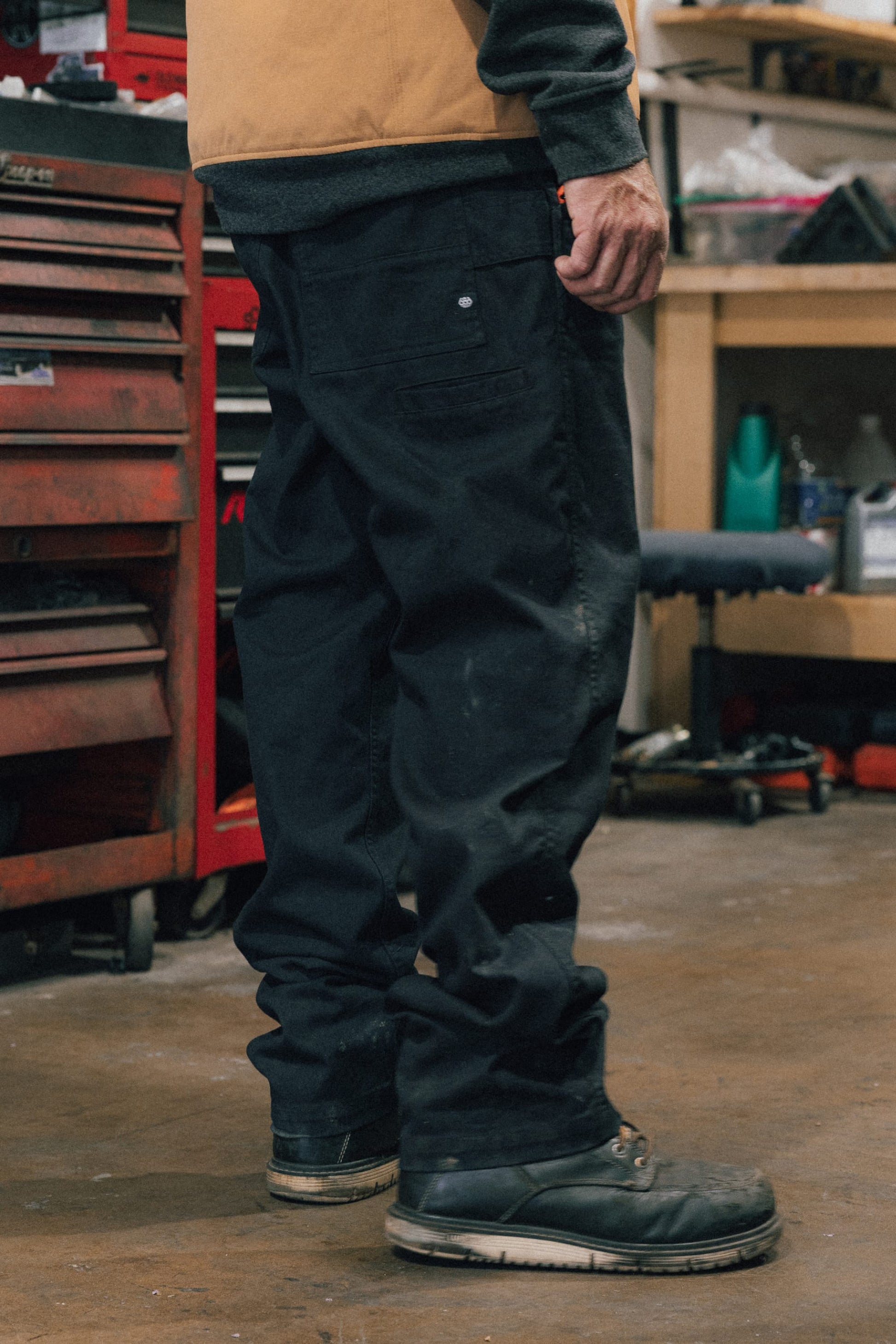 686 Men's Unwork® Tradesman Pant - Relaxed Fit | Best Value