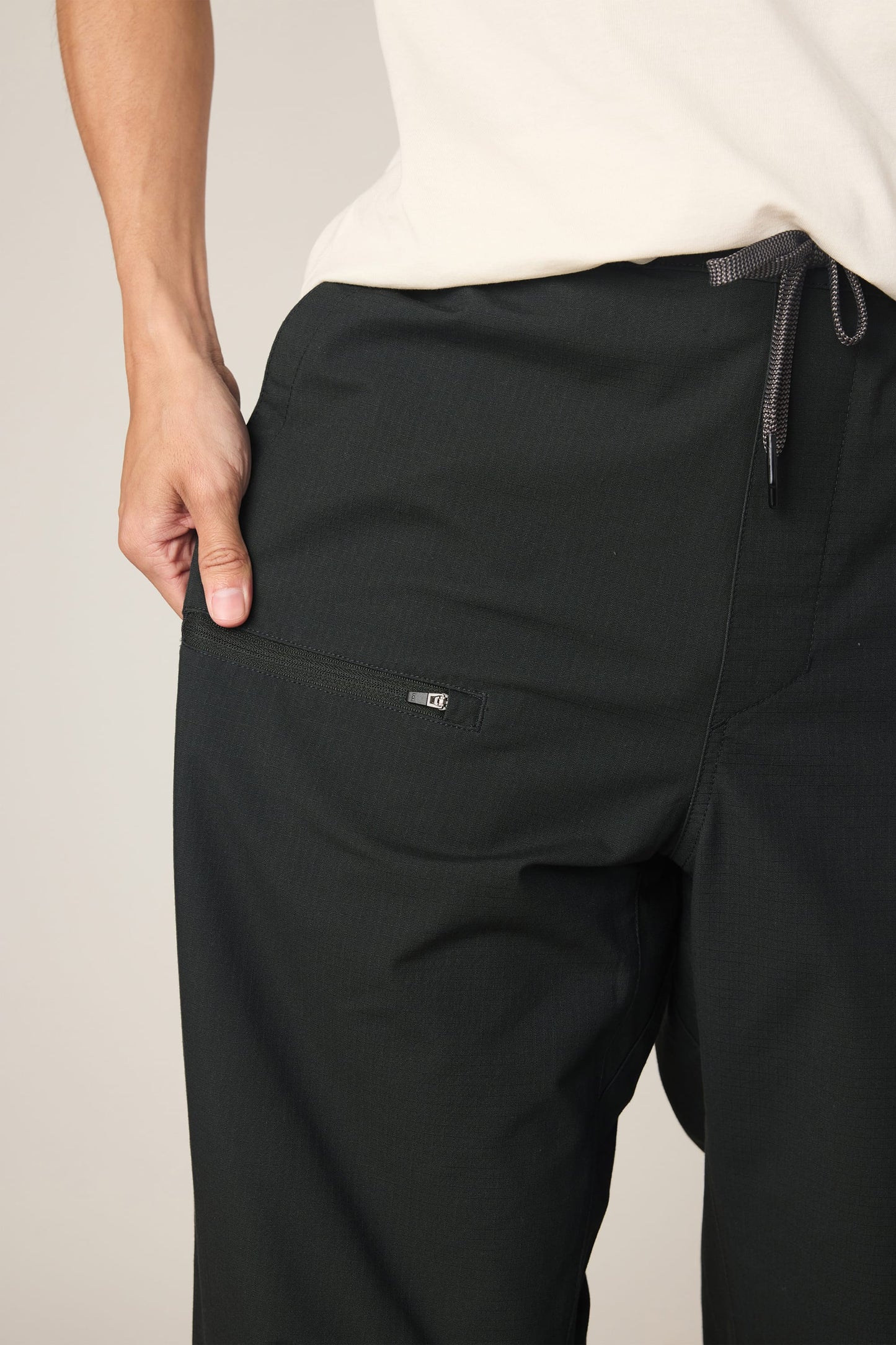 686 Men's Free Loader Pant - Loose Fit | Budget Friendly