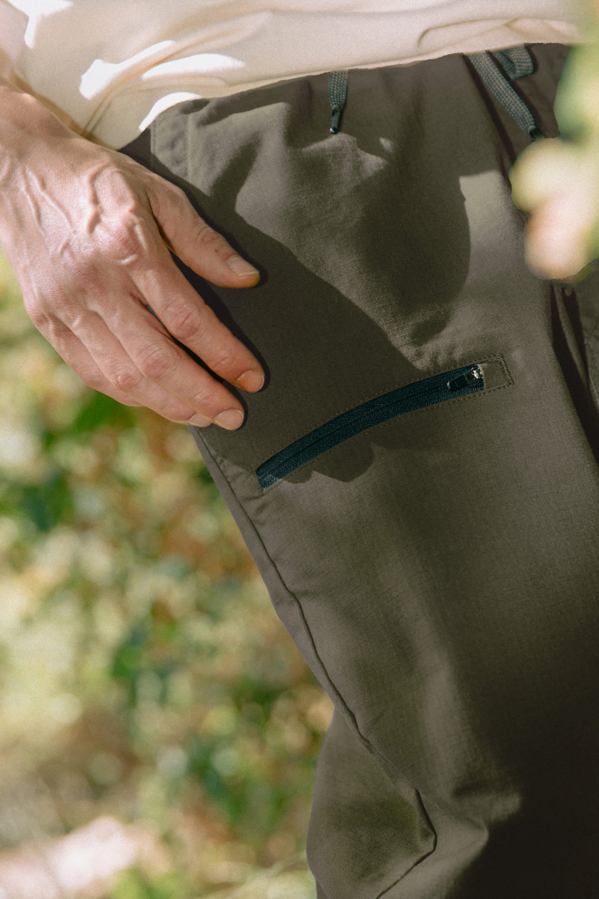 686 Men's Free Loader Pant - Loose Fit | Budget Friendly