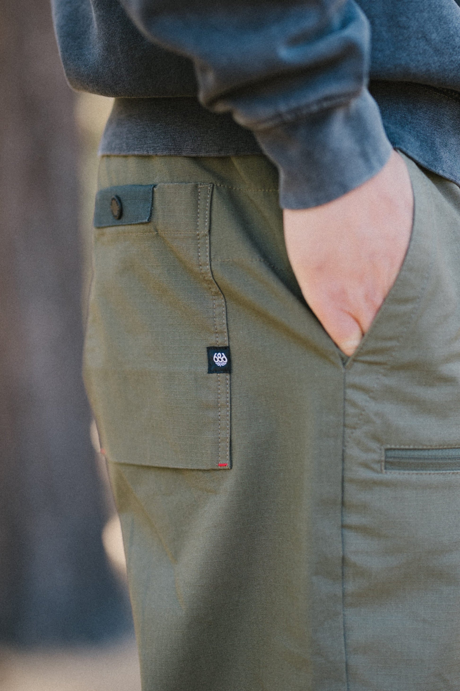 686 Men's Free Loader Pant - Loose Fit | Budget Friendly