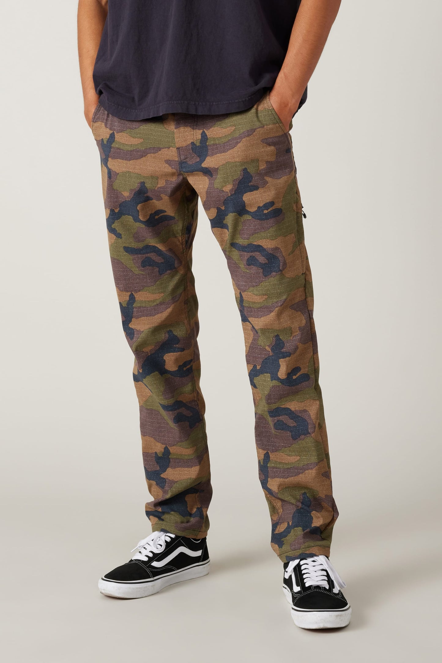 DARK CAMO,28/30,Slim Fit