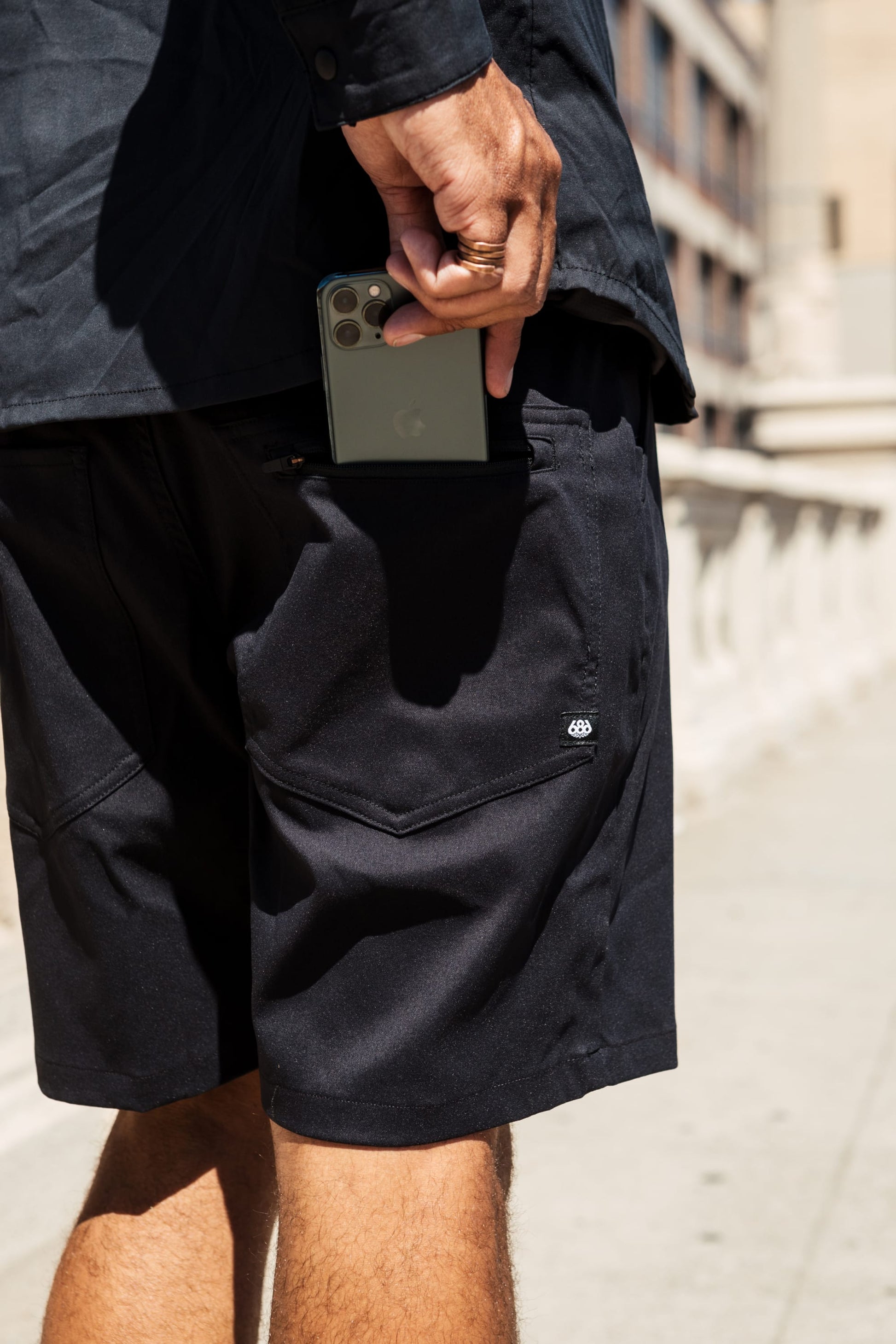 686 Men's Everywhere® Hybrid Short | Bargain