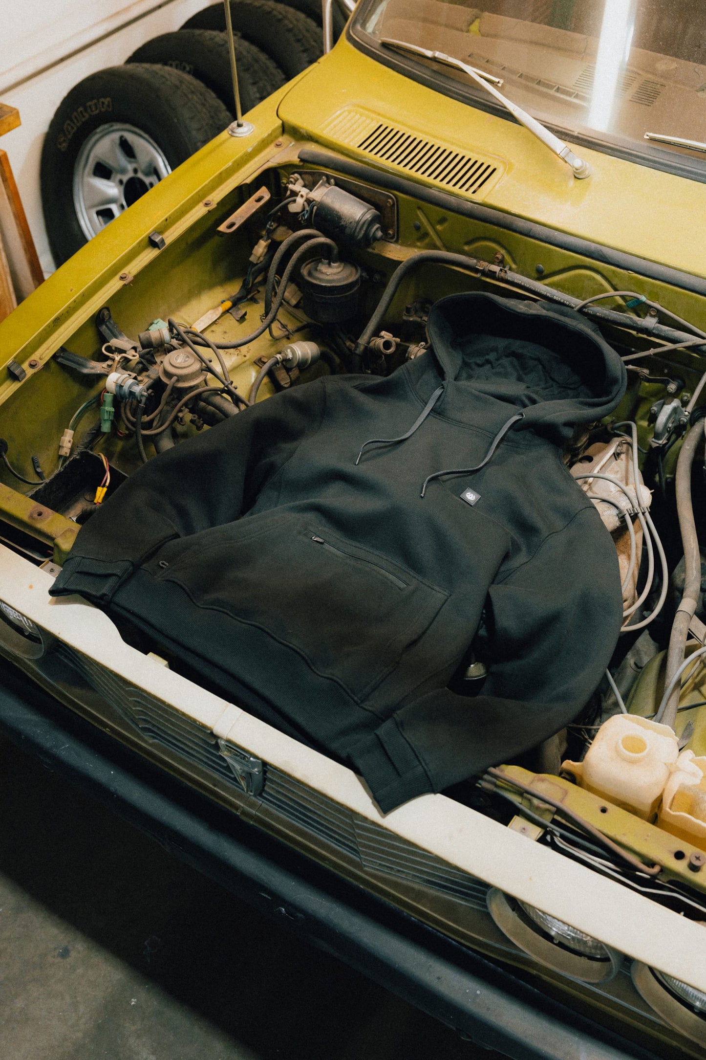 686 Men's All Season Hoody | Hot Deal
