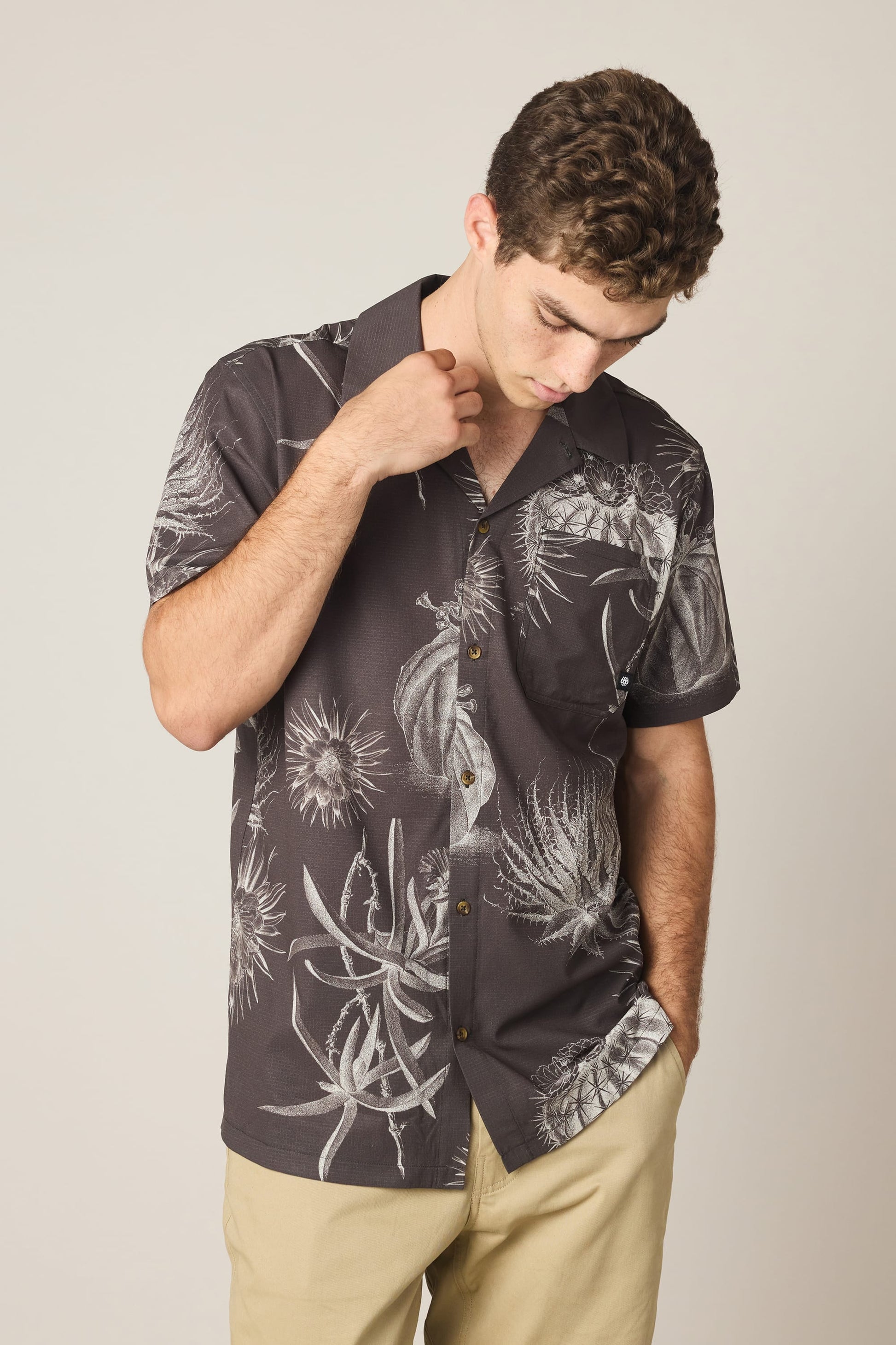 686 Men's Nomad Perforated Button Down Shirt | Sale