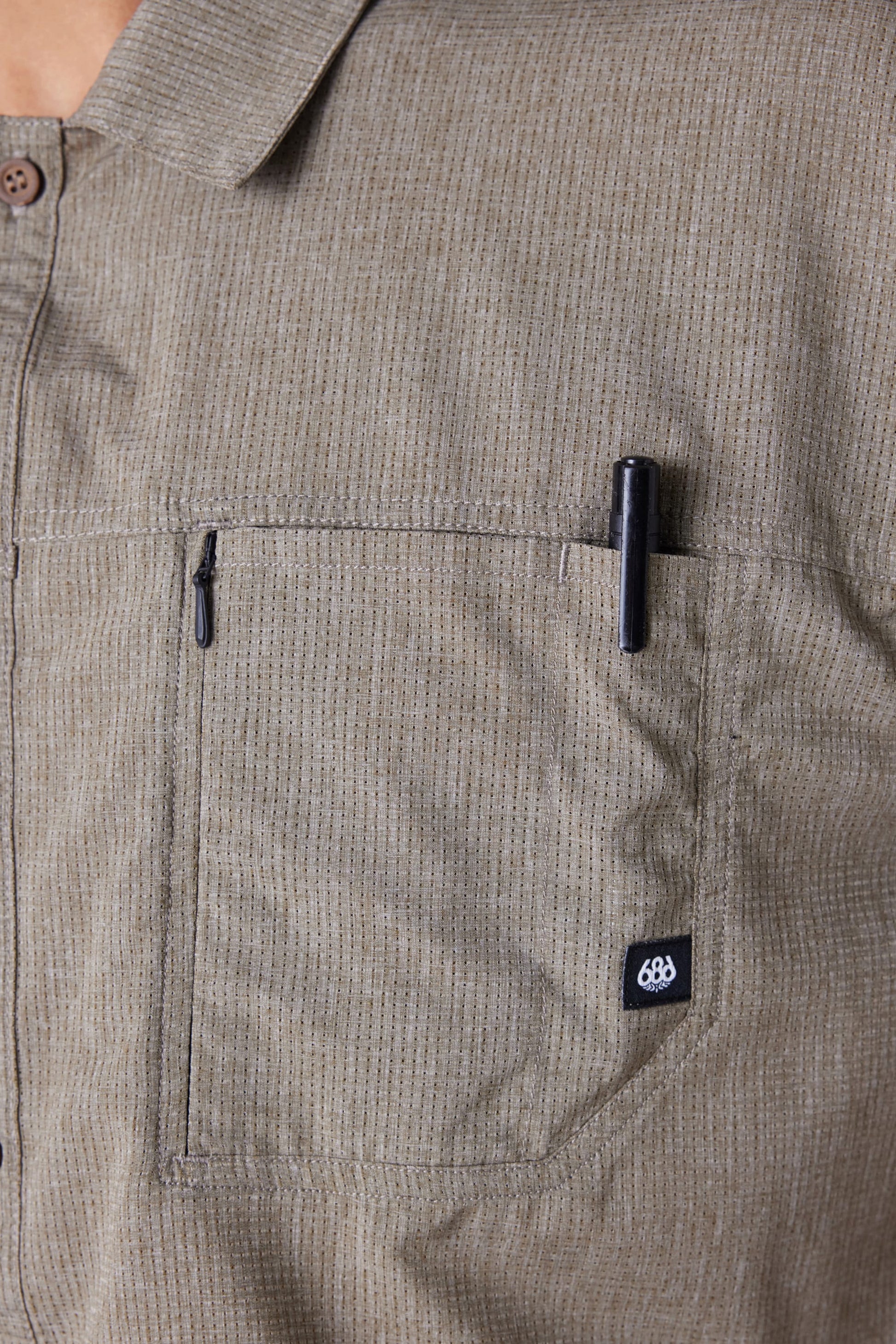 686 Men's Seeker Perforated Button Up | Best Seller