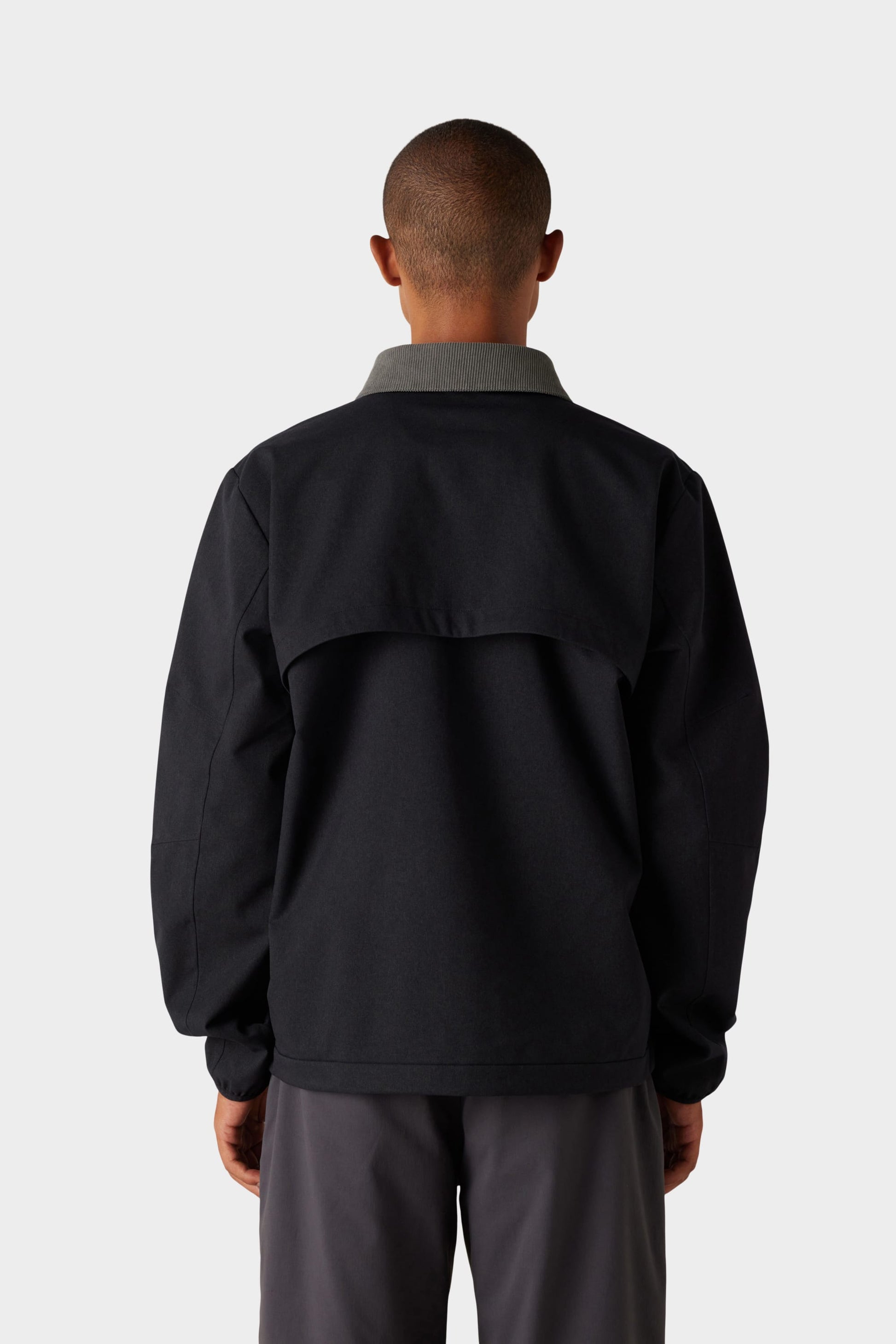 686 x Malbon Men's Caddie Performance Jacket | Best Value