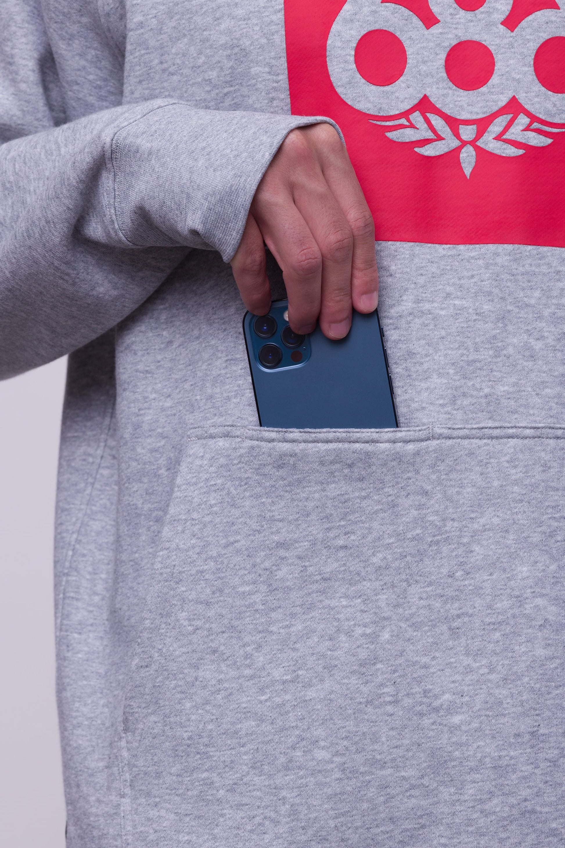 686 Men's Knockout Pullover Hoody | Great Value