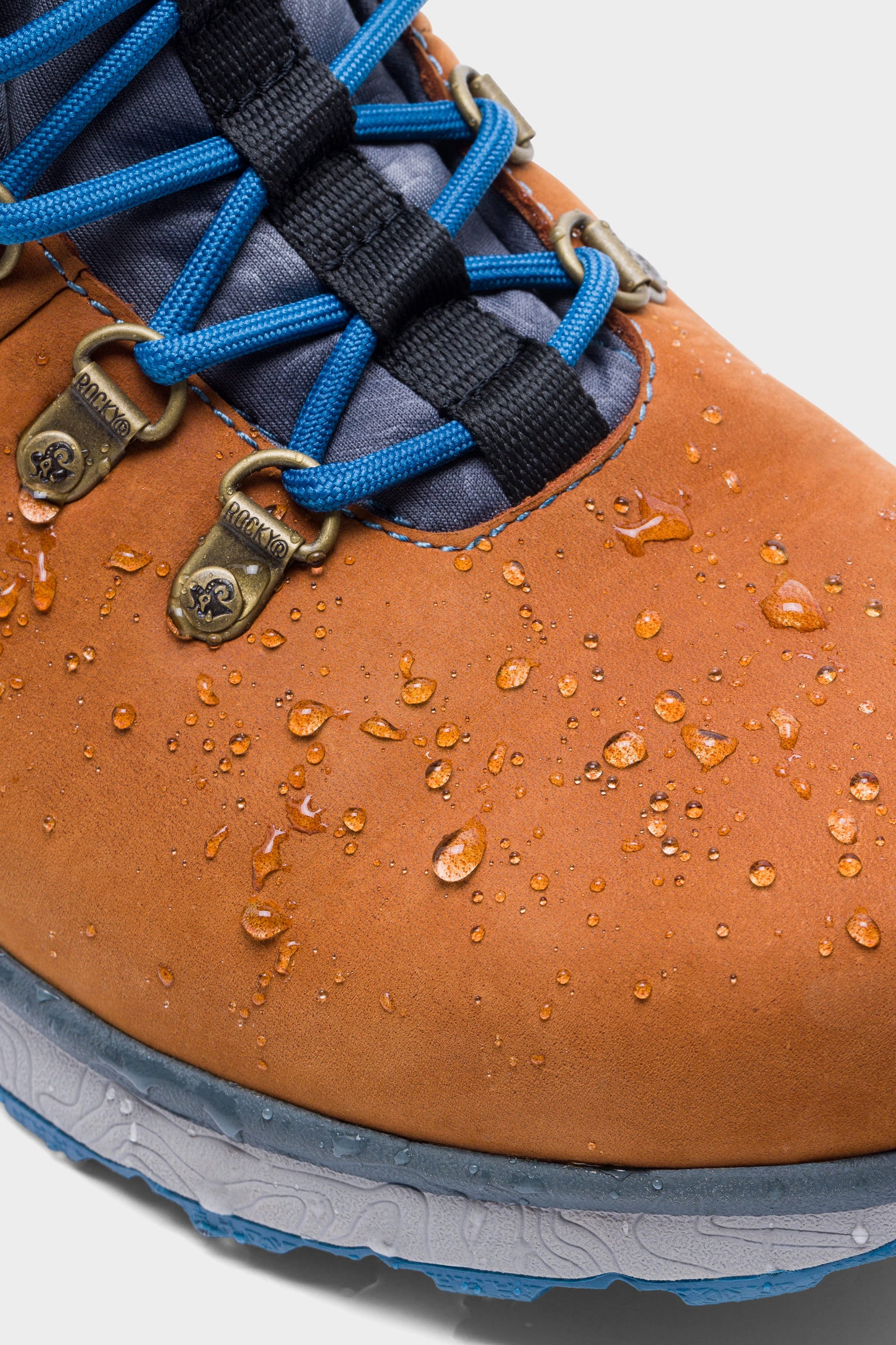686 x Rocky Boots Men's Summit Elite Boot | Budget Friendly