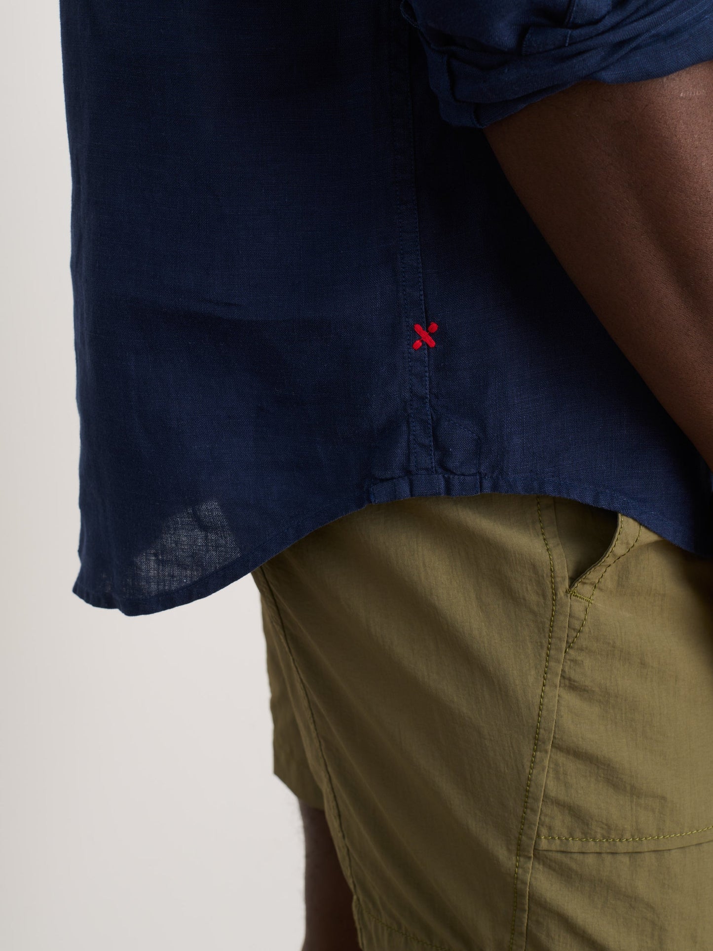 Alex Mill Mill Shirt in Linen Navy