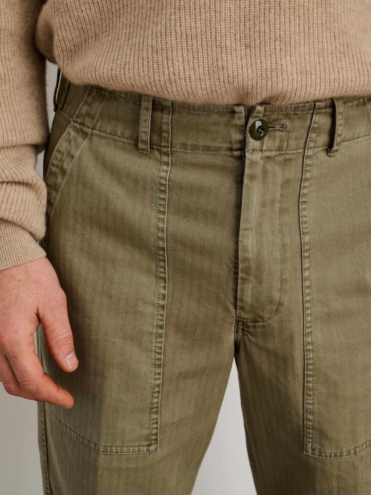 Alex Mill Field Pant in Herringbone Vintage Olive