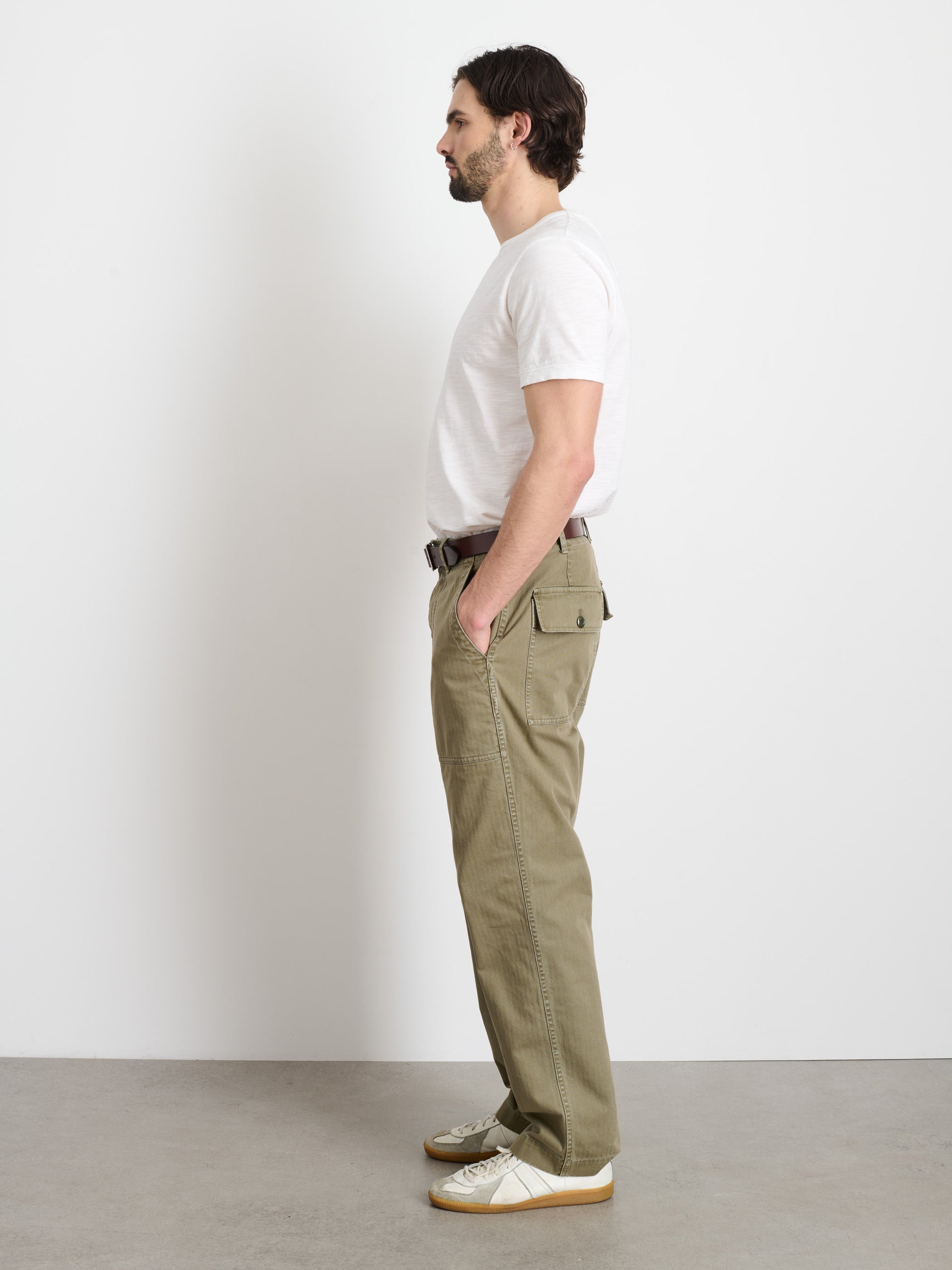 Alex Mill Field Pant in Herringbone Vintage Olive