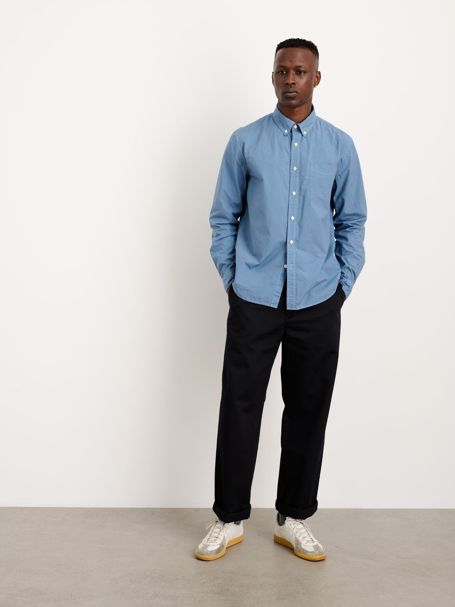 Alex Mill Mill Shirt in Cotton Poplin Faded Delft Blue