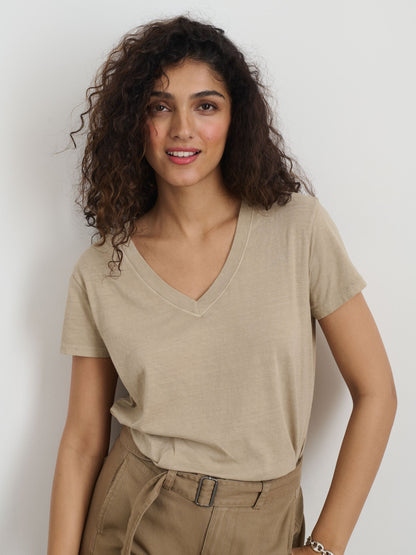 Alex Mill Elliott V Neck Tee in Cotton Field Khaki