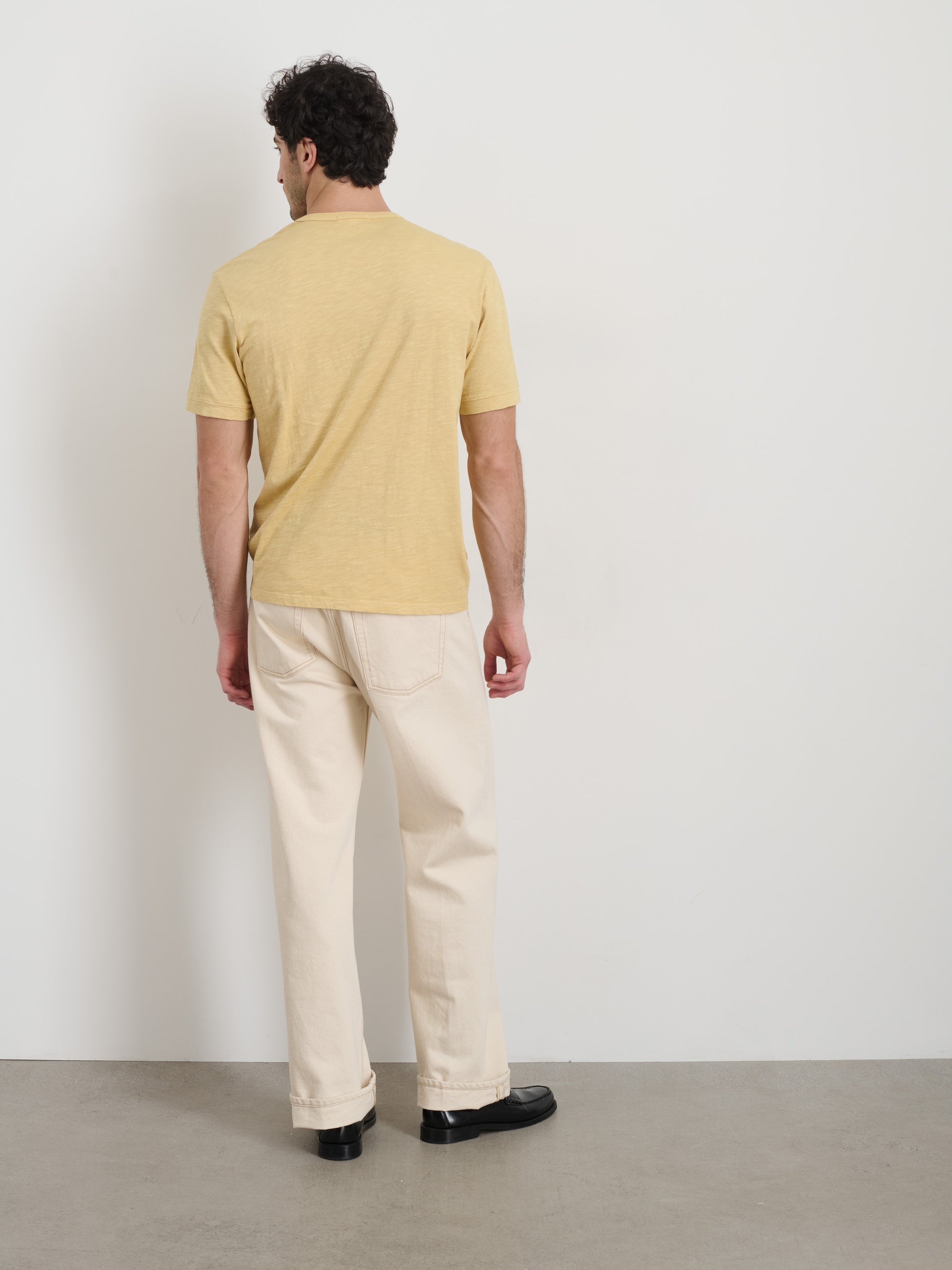 Alex Mill The Standard T-Shirt In Slub Cotton Beeswax