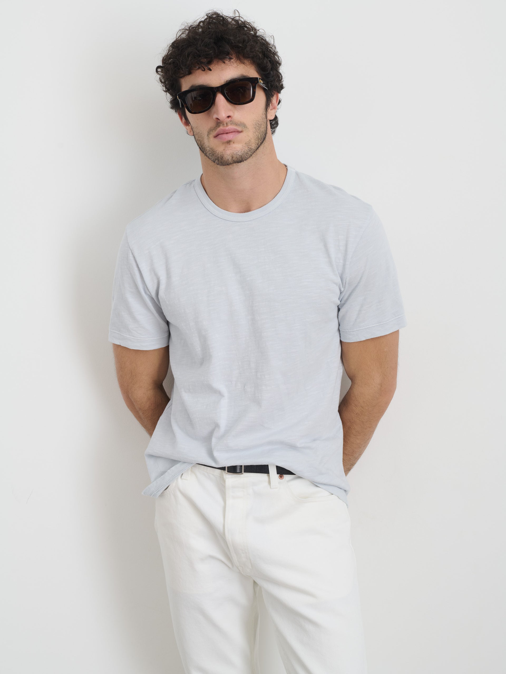 Alex Mill The Standard T-Shirt In Slub Cotton Glass Blue