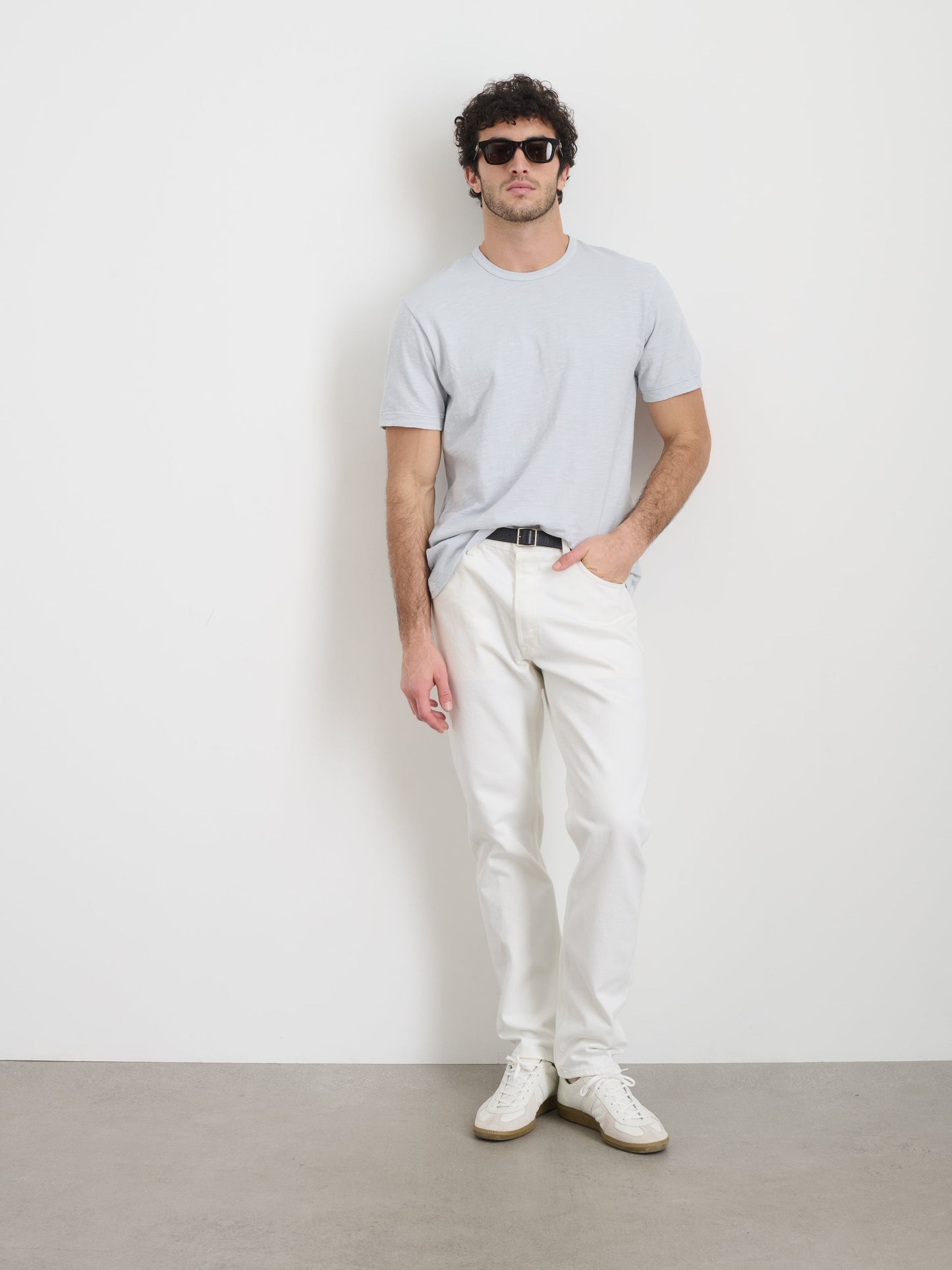Alex Mill The Standard T-Shirt In Slub Cotton Glass Blue