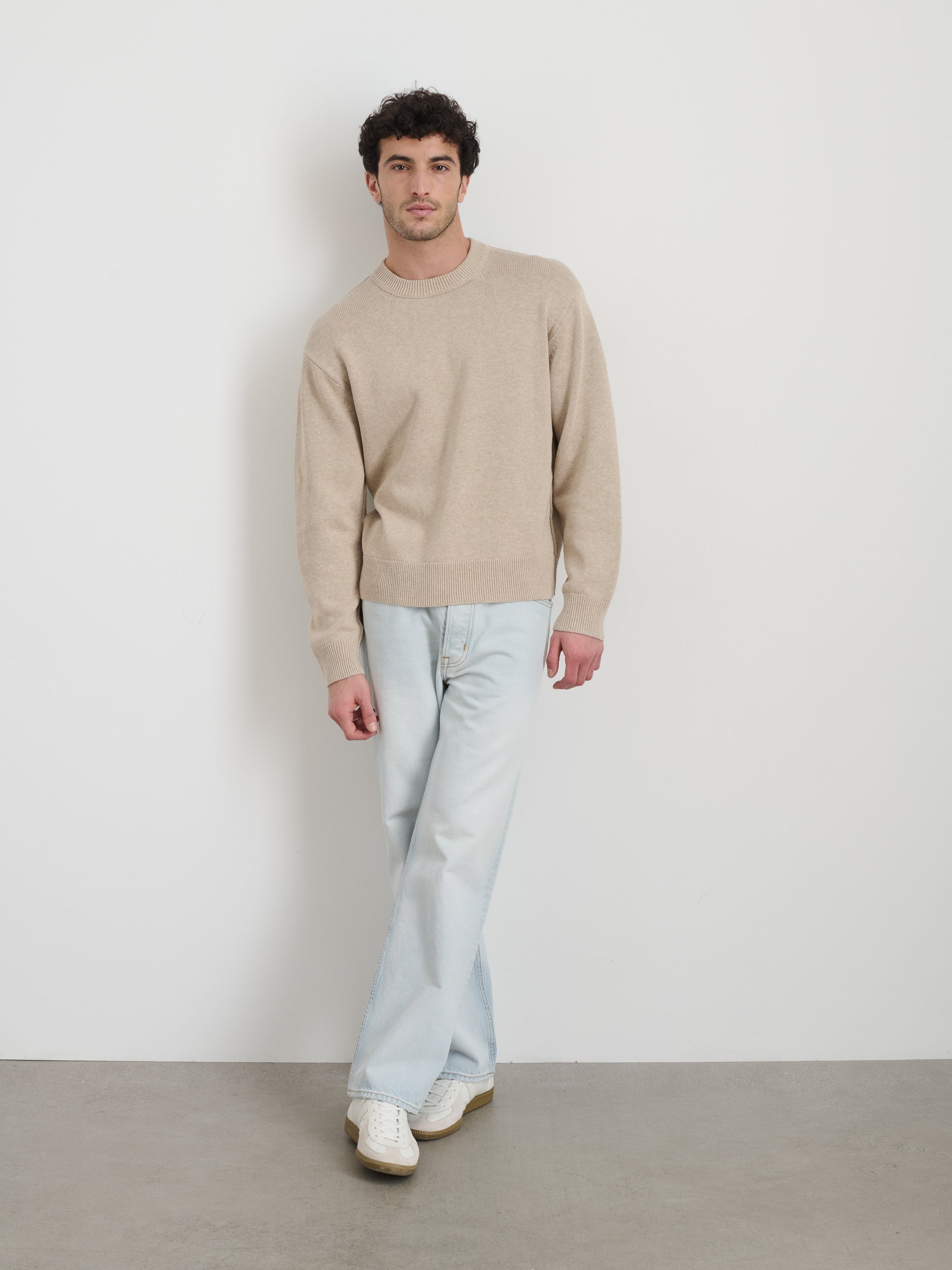 Alex Mill Gabriel Crewneck Sweater in Cotton Linen Heather Sand