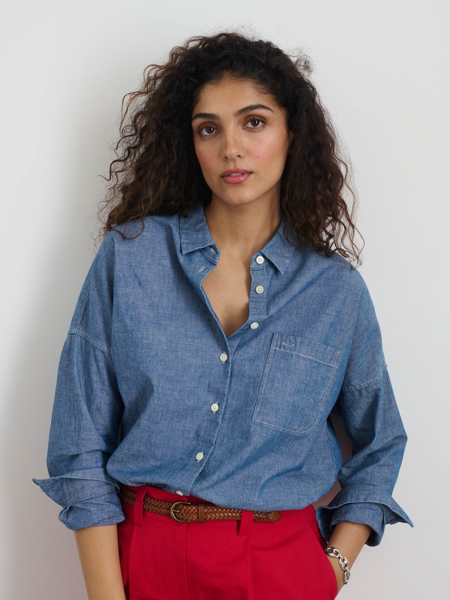 Alex Mill Jo Shirt in Chambray