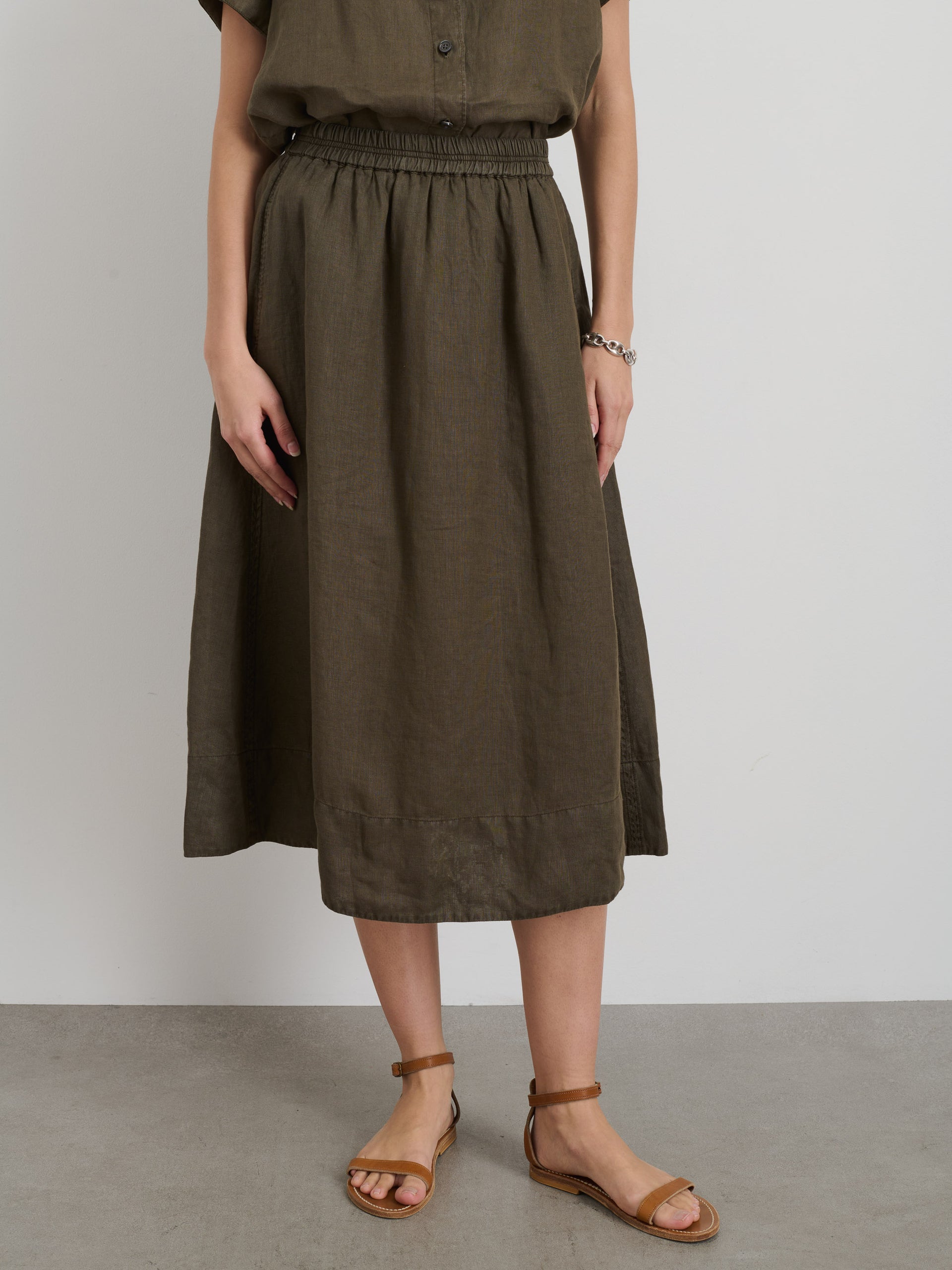 Alex Mill Maddie Skirt in Linen Deep Moss