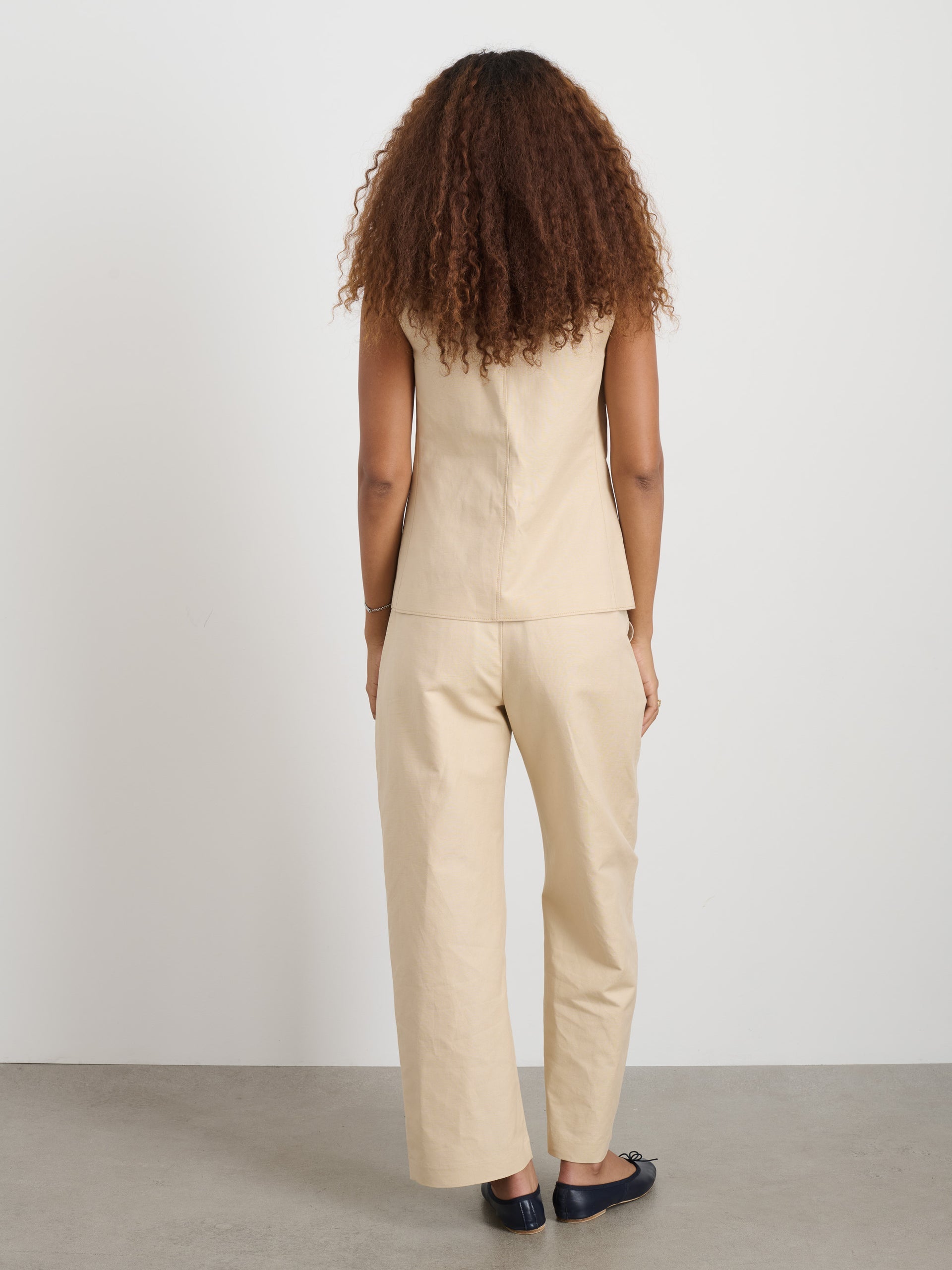 Alex Mill Soho Scoop Vest In Linen Cotton Tan
