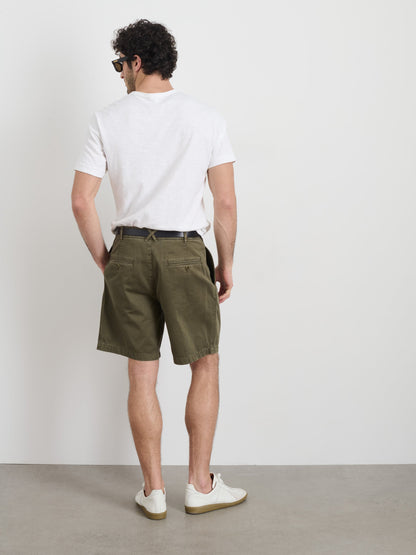 Alex Mill Standard Pleated Short In Chino Deep Moss