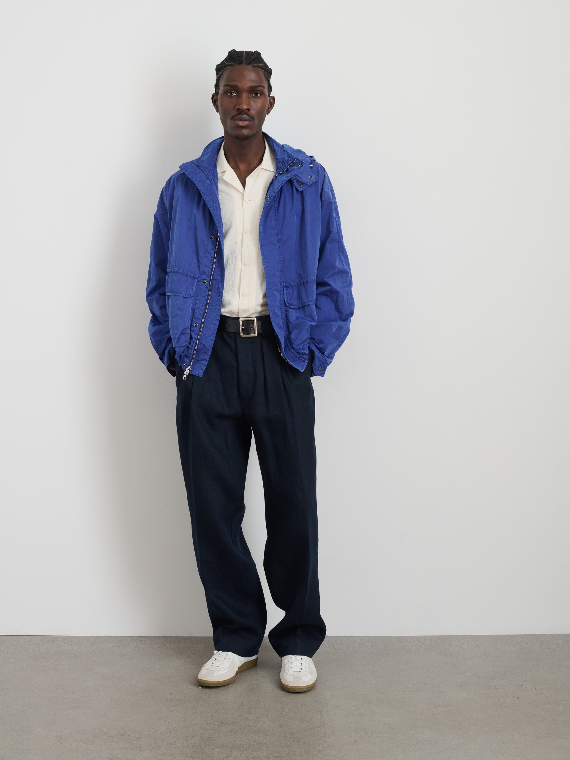 Alex Mill David Windbreaker In Garment Dyed Nylon Electric Blue