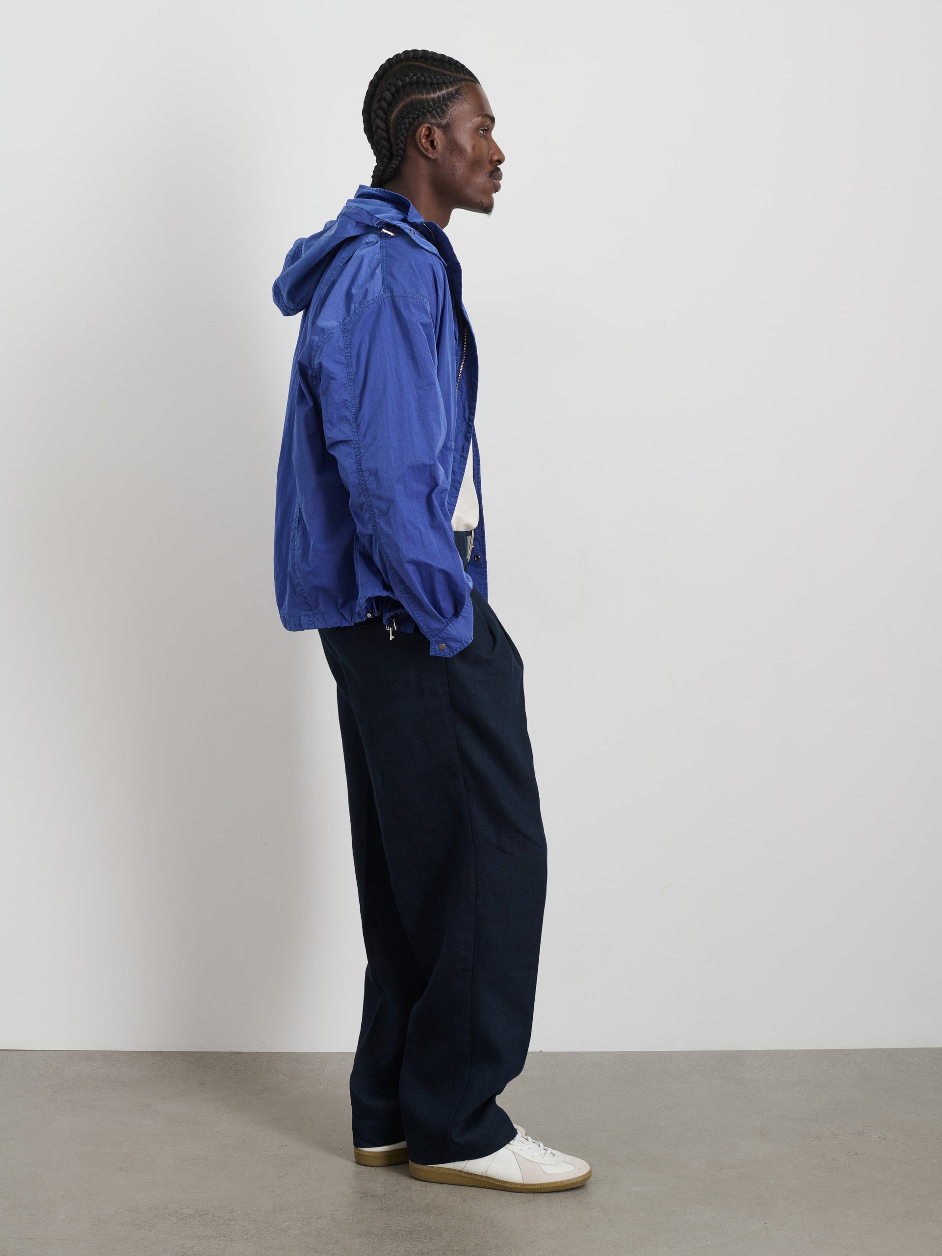 Alex Mill David Windbreaker In Garment Dyed Nylon Electric Blue
