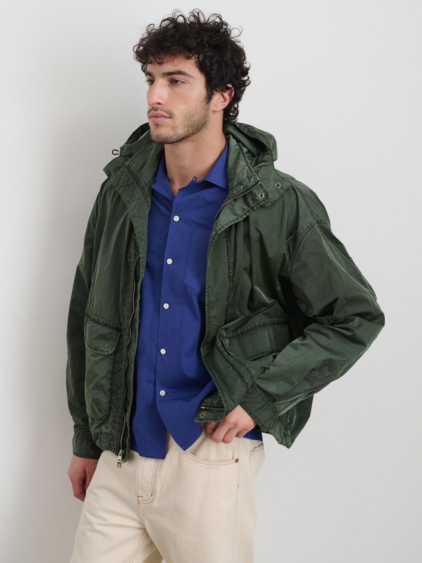 Alex Mill David Windbreaker In Garment Dyed Nylon Flight Green