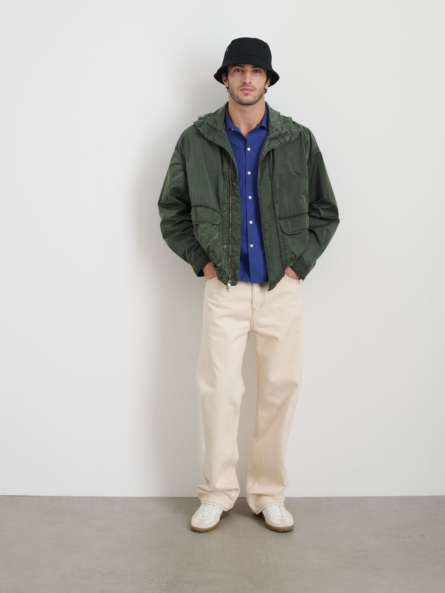 Alex Mill David Windbreaker In Garment Dyed Nylon Flight Green