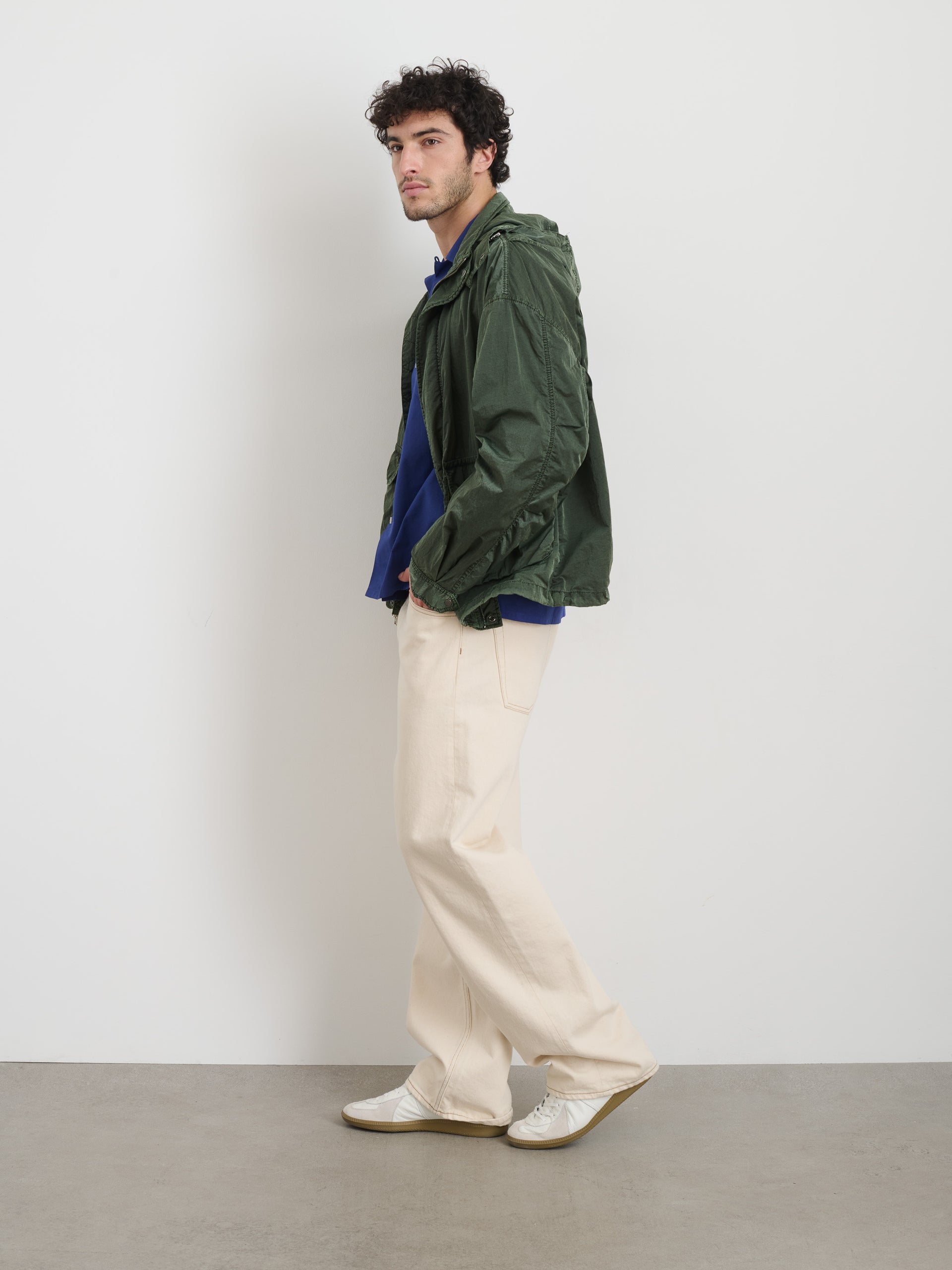 Alex Mill David Windbreaker In Garment Dyed Nylon Flight Green